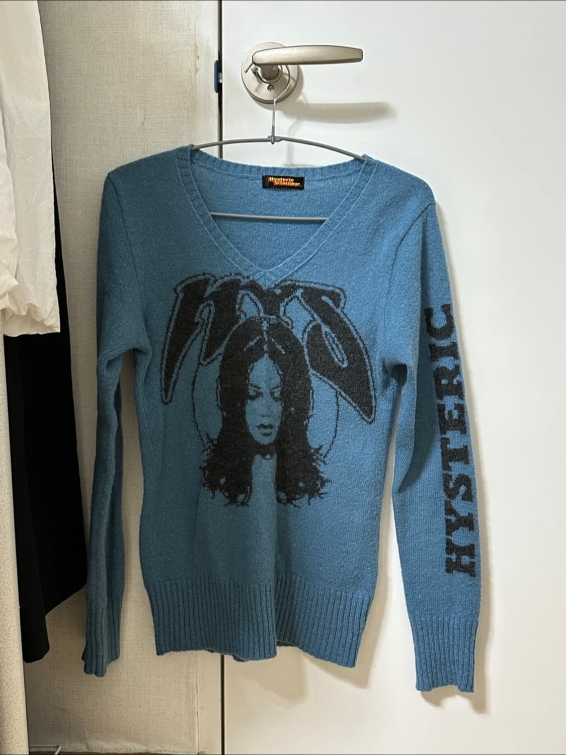 히스테릭글래머 v넥 니트 상품이미지1