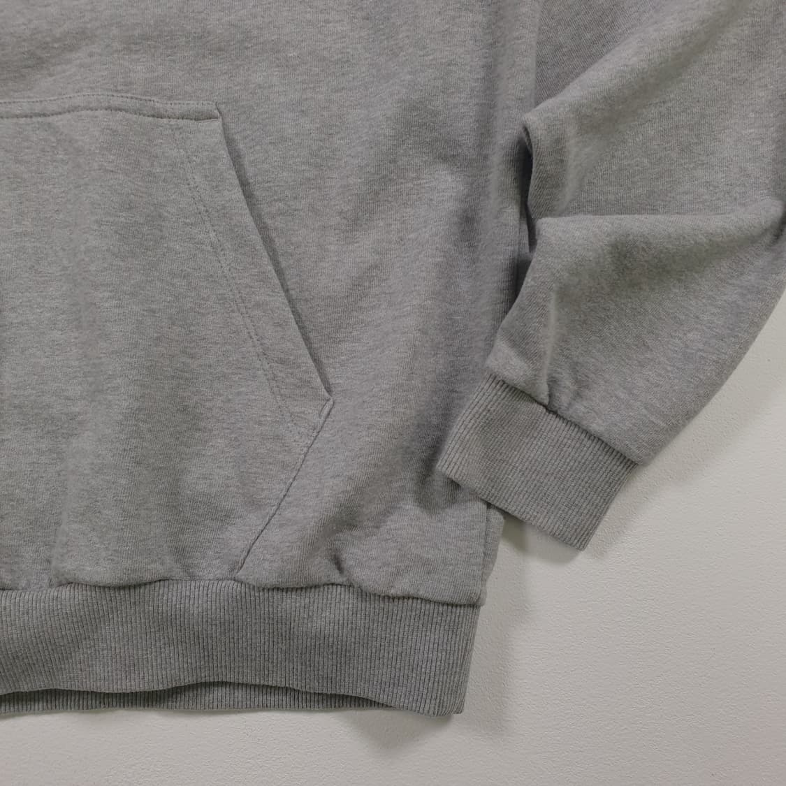 엄브로 로고 후드티 상품이미지4