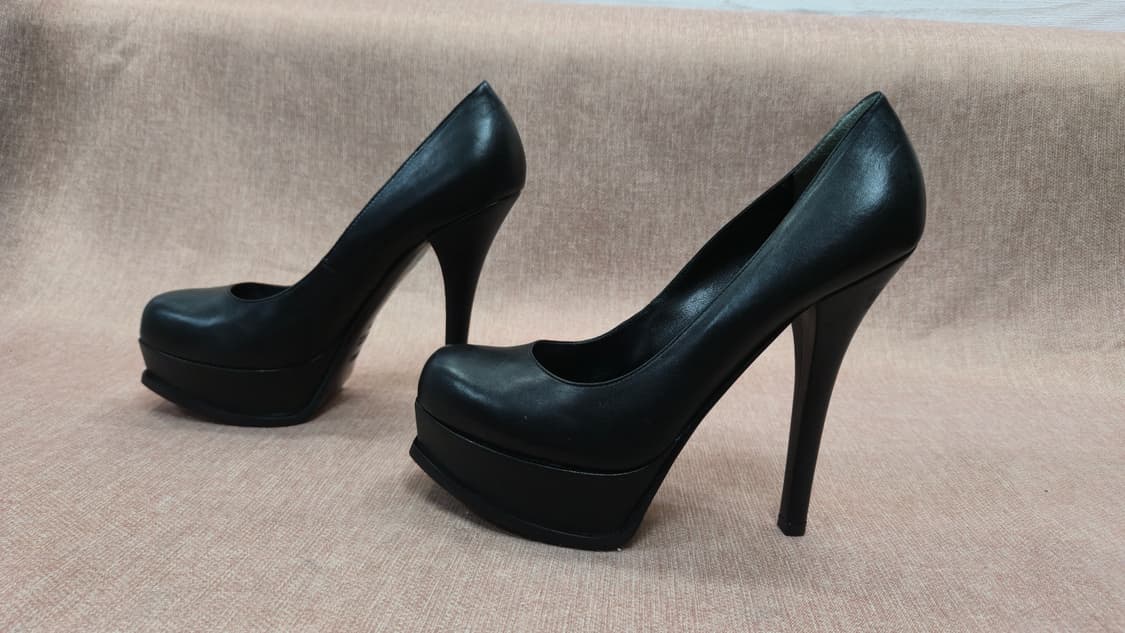 펜디 미착용 39사이즈  블랙 가죽 플랫폼 힐 상품이미지4