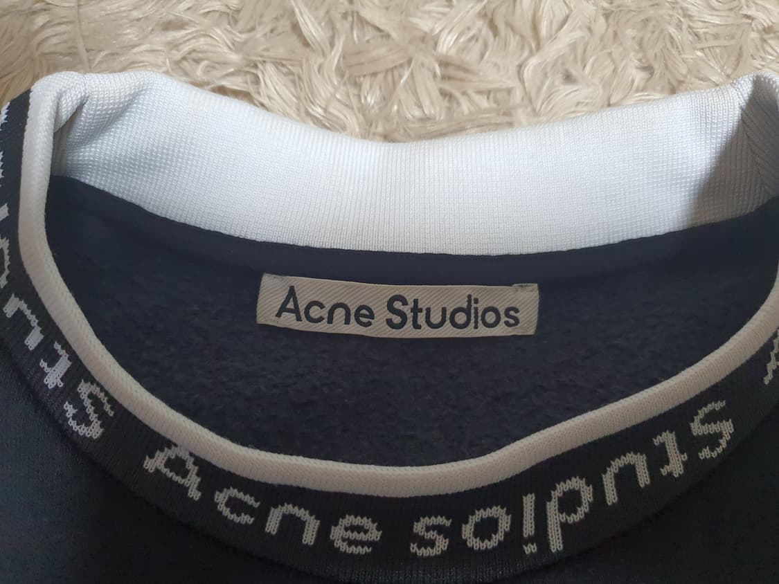 아크네 스튜디오 오버핏 맨투맨 상태 굿 사이즈105~110 상품이미지2