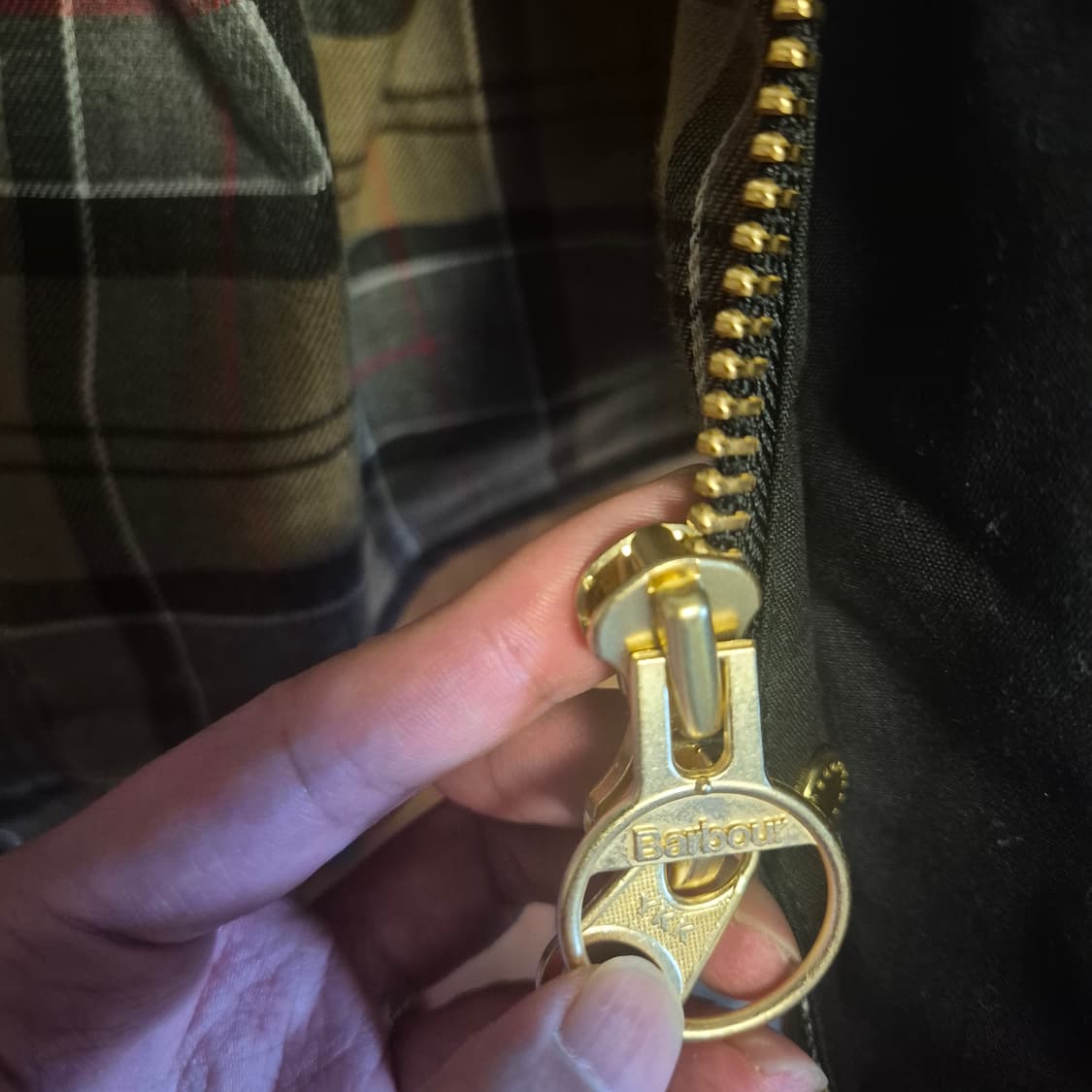 바버 인터내셔널 오리지널 왁스 자켓 (UK 38)-실착 5회, 본인 착샷 상품이미지6