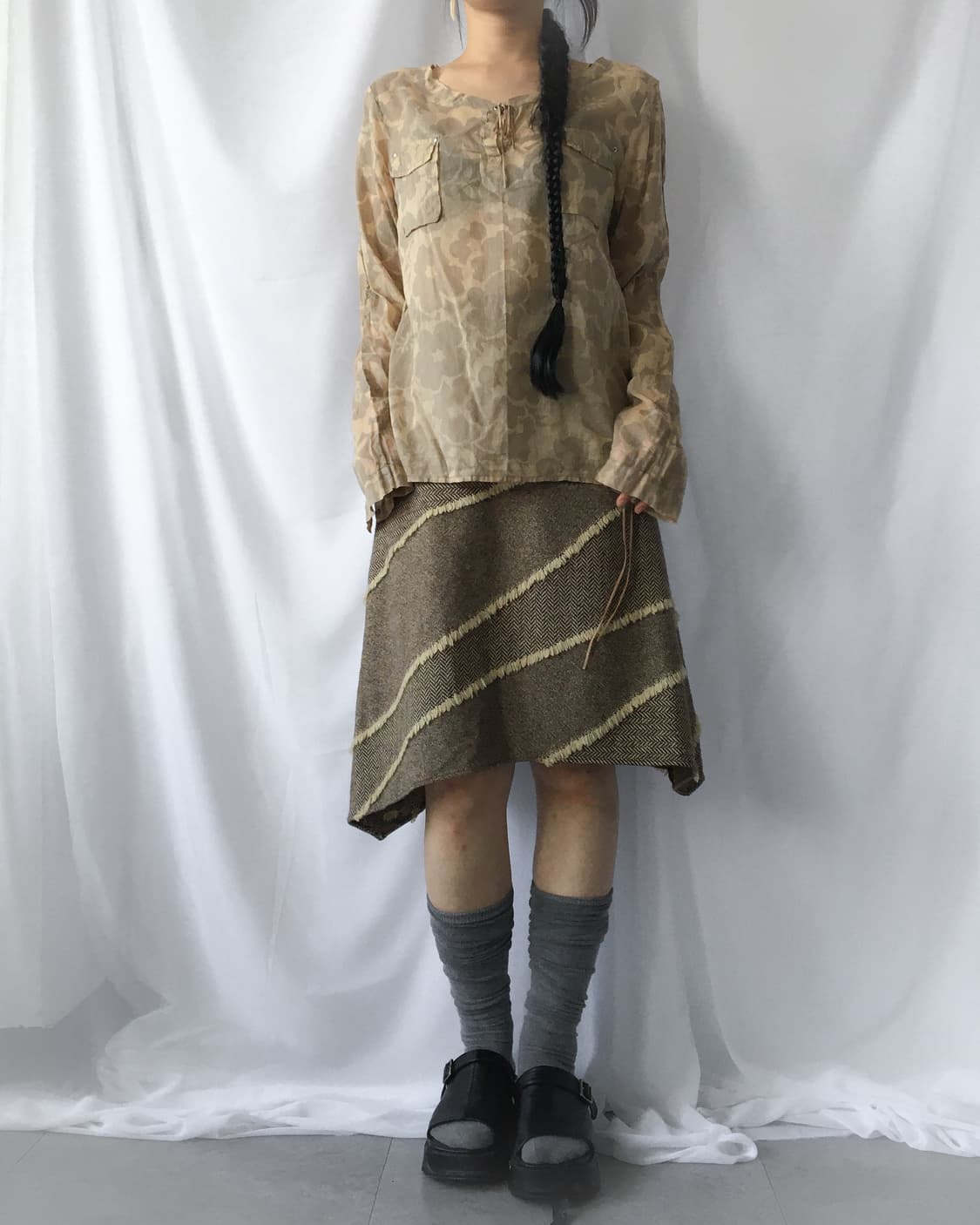 Fringe point woolen unbalanced skirt 상품이미지4