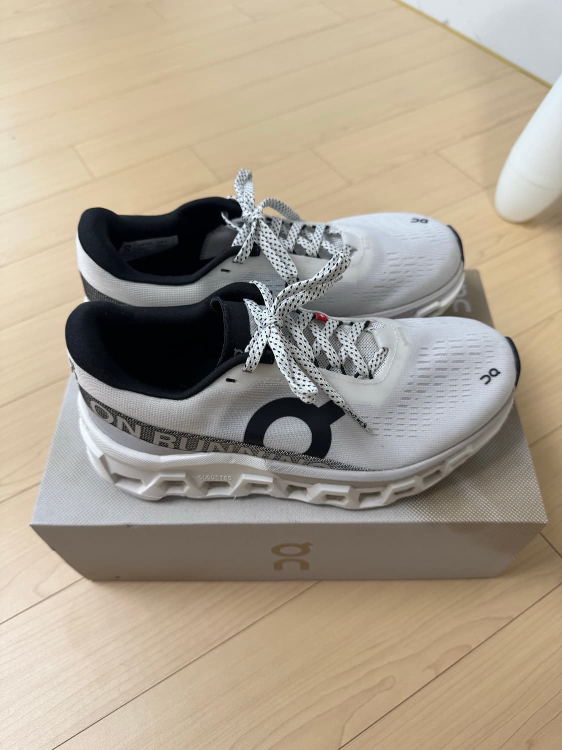 온러닝 클라우드몬스터2 230 상품이미지3