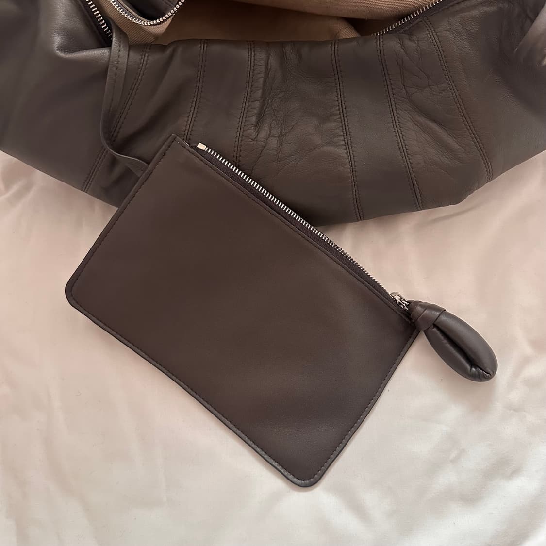 르메르 크루아상 범백 라지 웜그레이 (색상 불명확) 상품이미지3