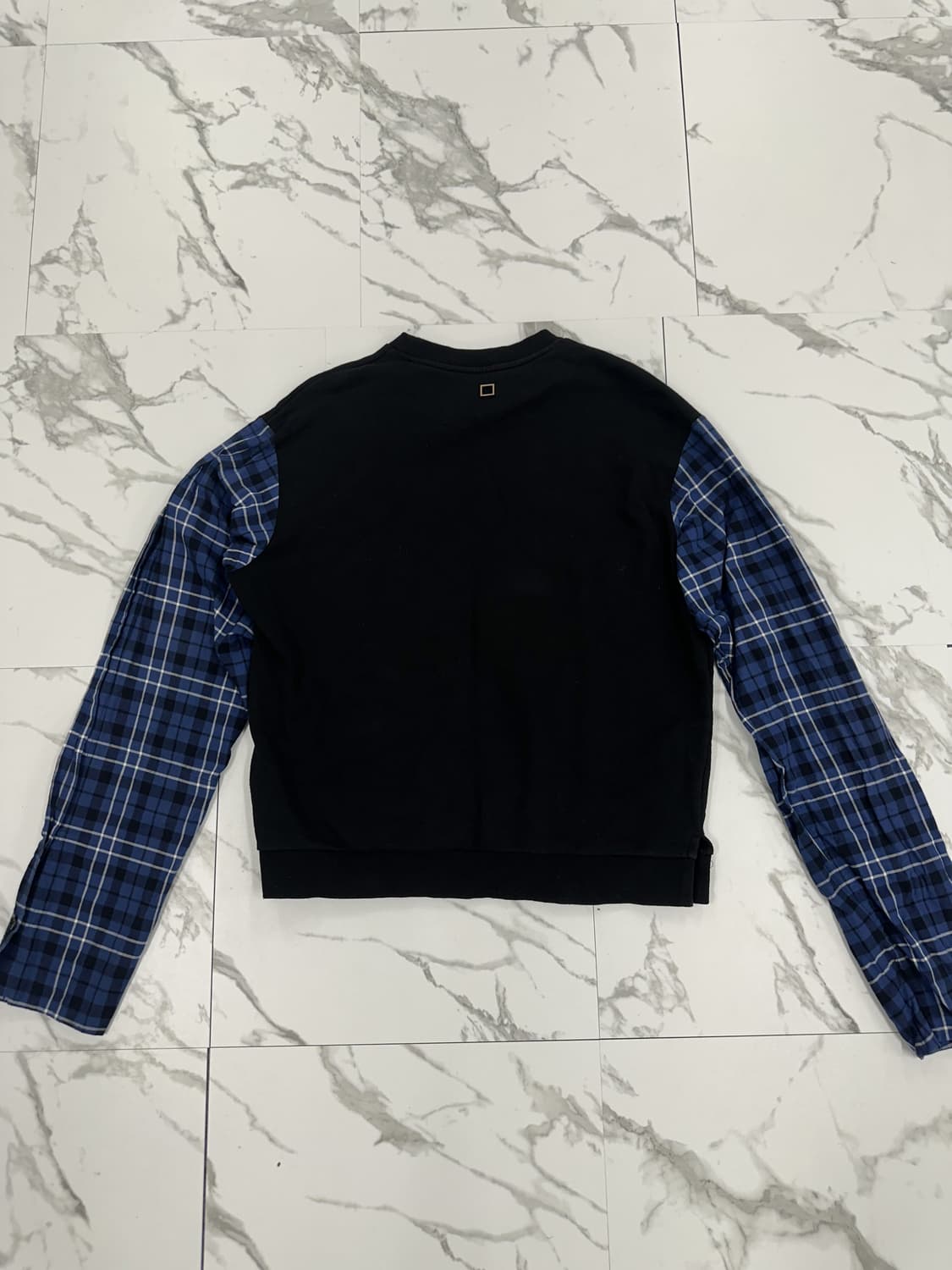 우영미 블루 체크 셔츠 레이어드 맨투맨 상품이미지2