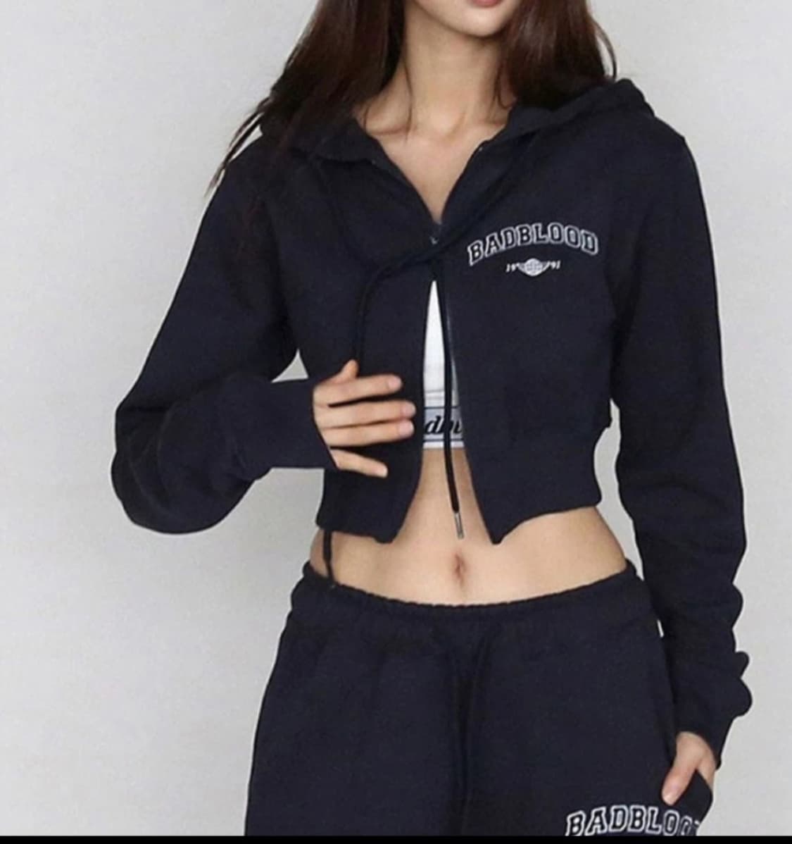 배드블러드 크롭 후드집업 블랙 S 상품이미지6