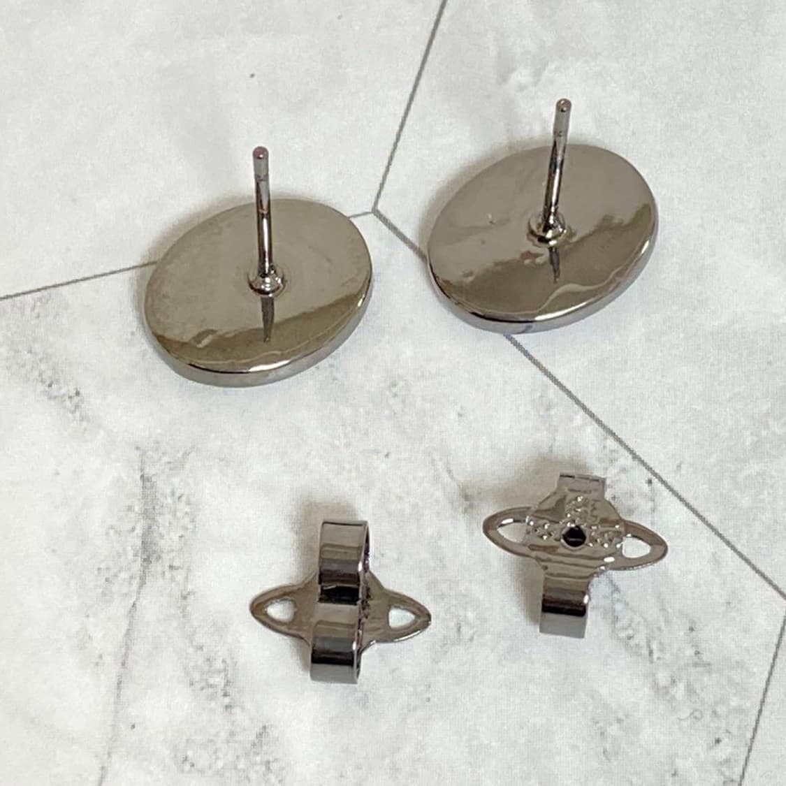 비비안웨스트우드 아카이브 실버 골드 orb 로고 스터드 귀걸이(새상품) 상품이미지2