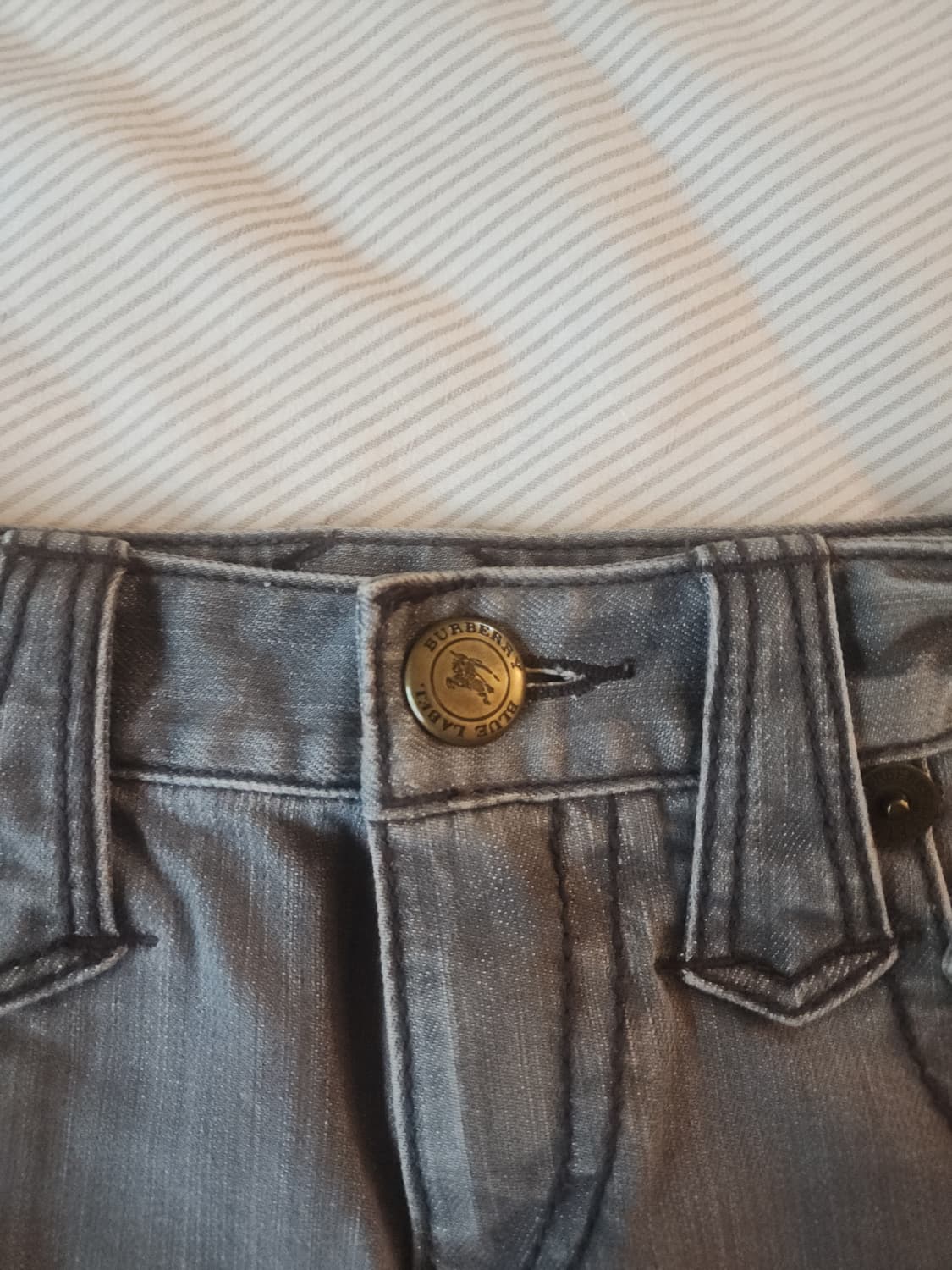 버버리 블루라벨 그레이 흑청 데님 미니 스커트 일본 빈티지 상품이미지4