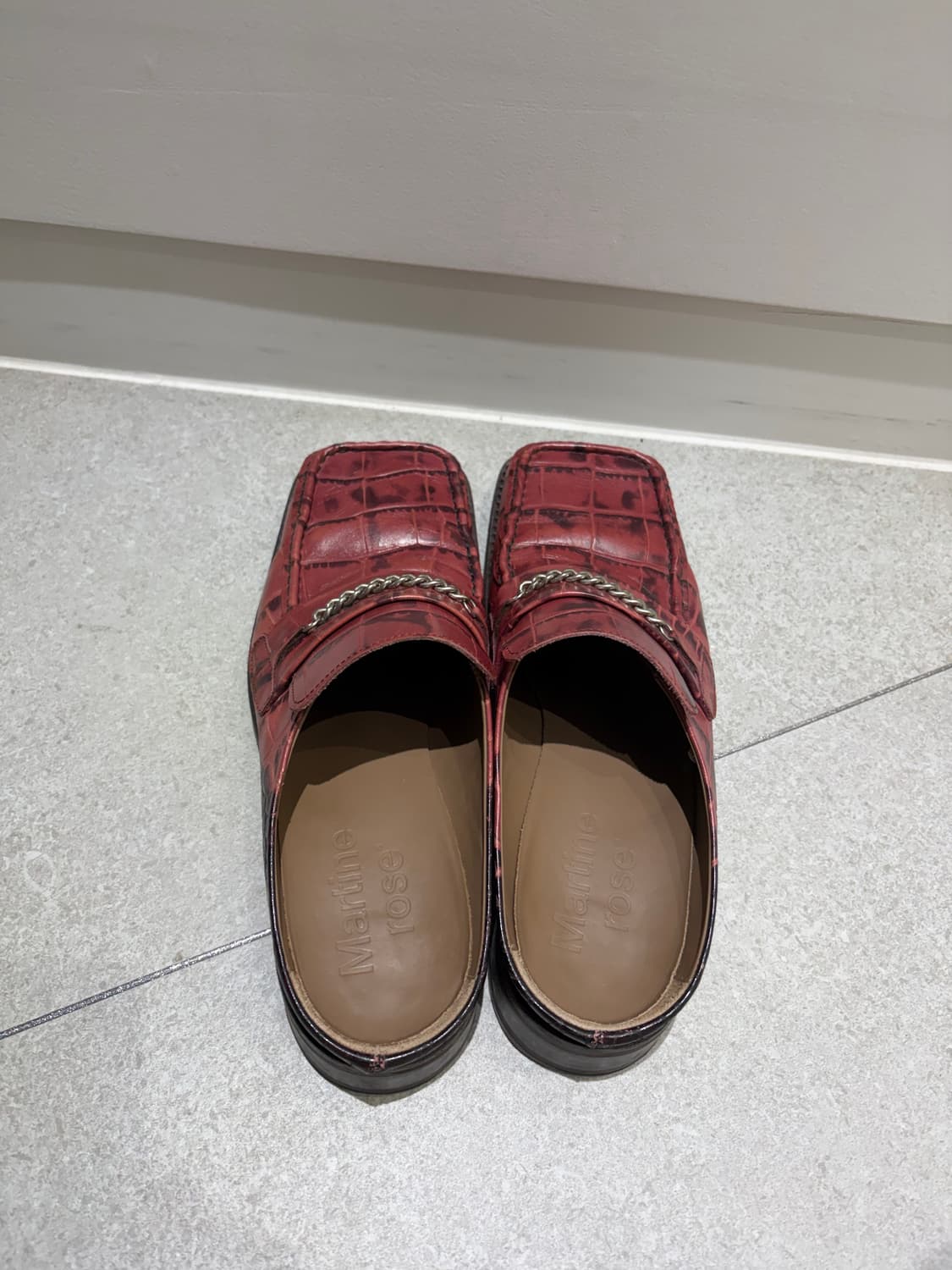 [희귀/44] 마틴로즈 스퀘어토 체인 뮬 - 레드 크록 (Martine 상품이미지5