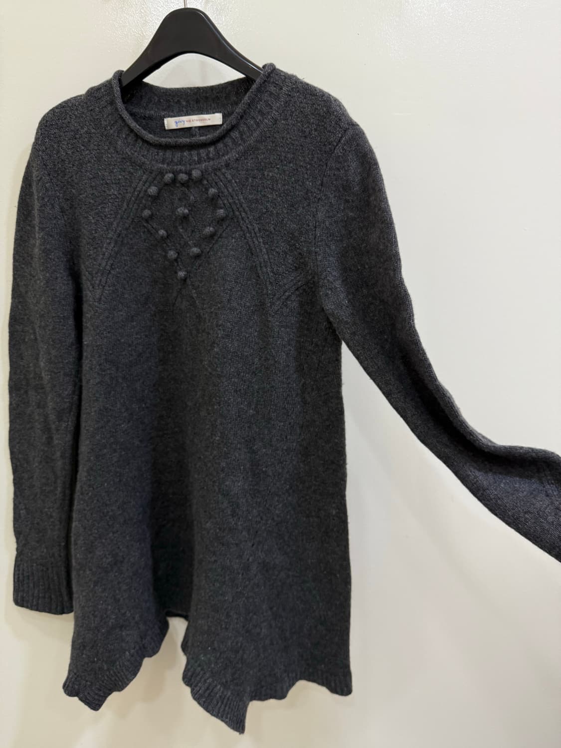 기비비드스톡홀롬 그레이 스웨터 정품 상품이미지2