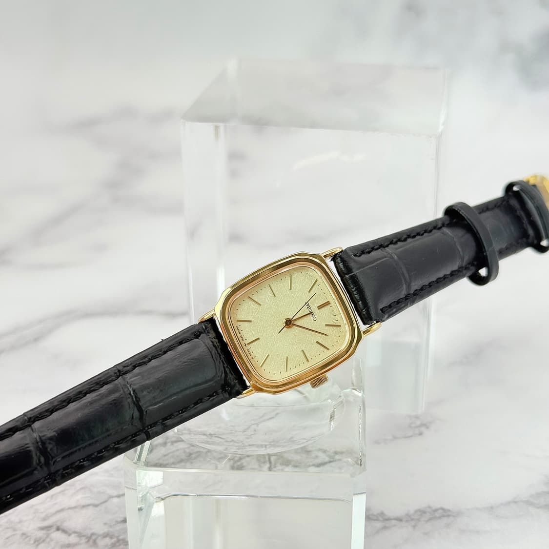 60s70s 빈티지 세이코 리넨 다이얼 골드 스퀘어 워치 상품이미지4