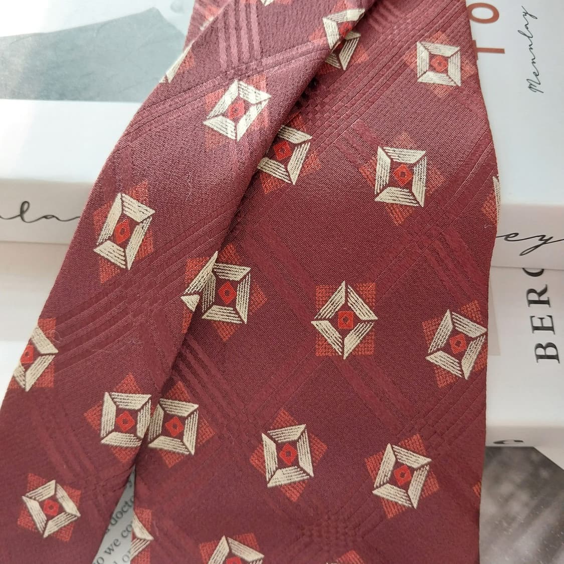 폴로랄프로렌 실크 기하 패턴 넥타이 10.4cm A+등급 K1448
 상품이미지4