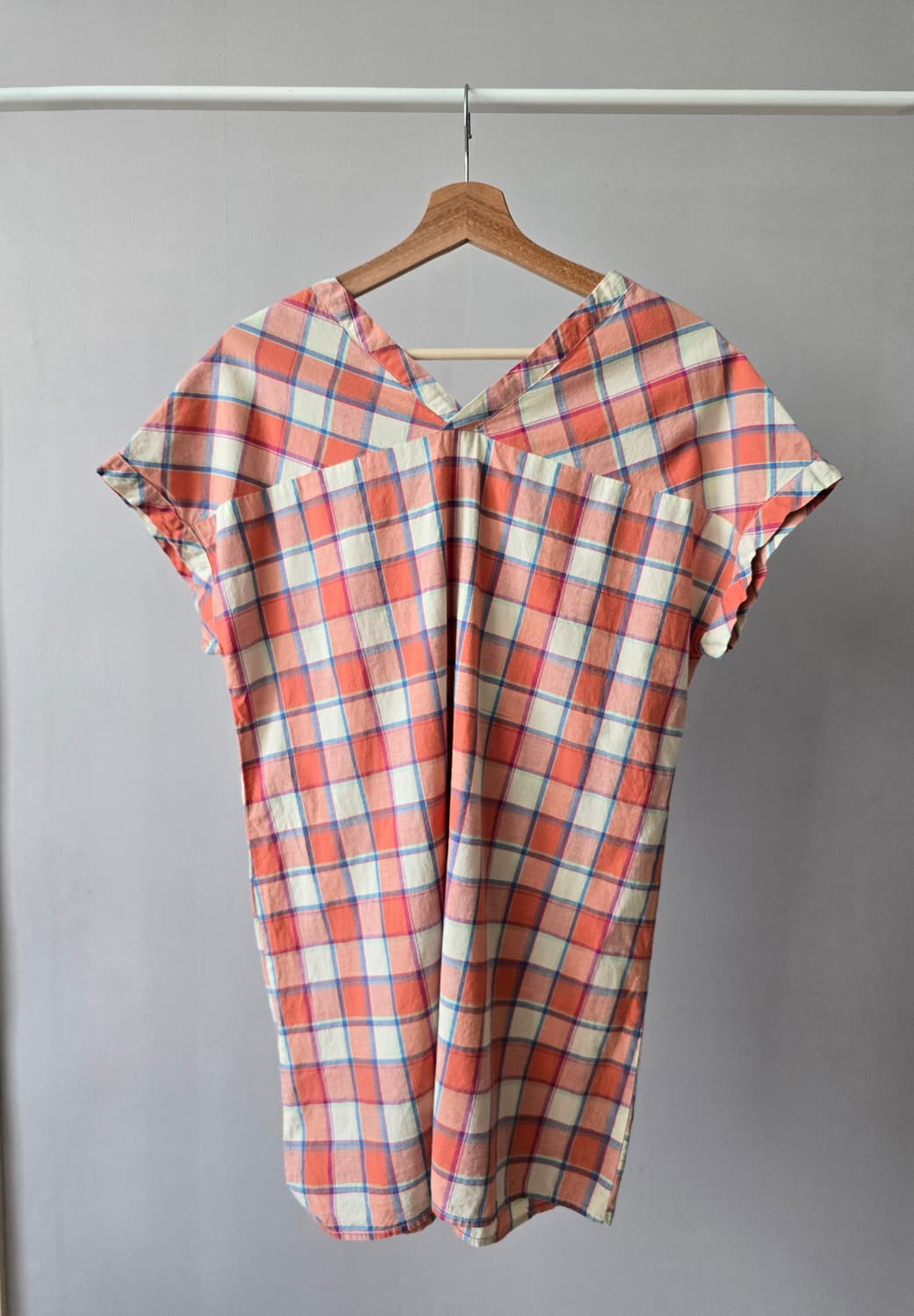 린넨 혼방 체크 꼬임 롱 블라우스 (M) 상품이미지2