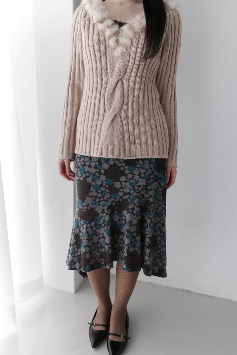 fur v-neck knit  상품이미지5