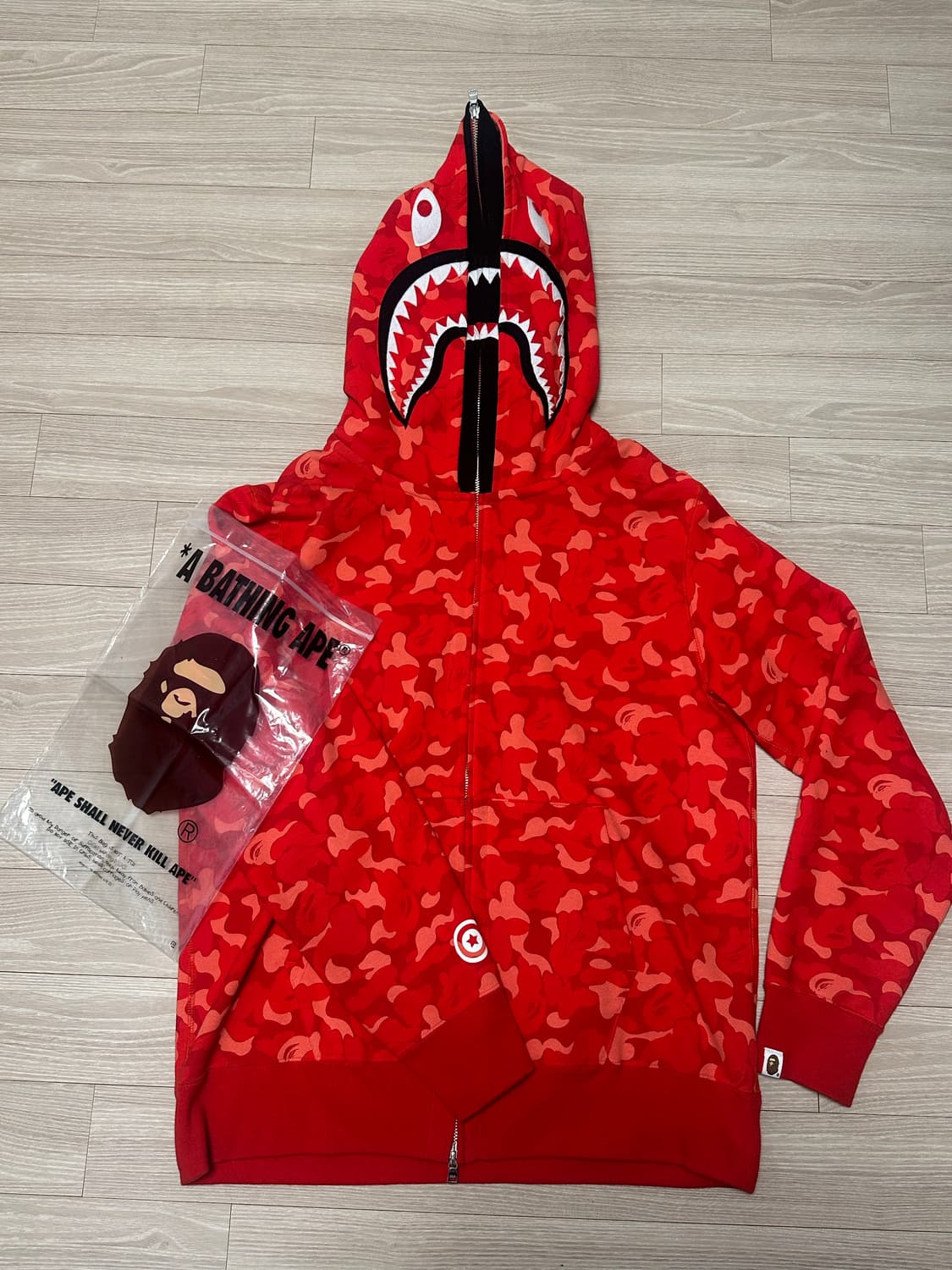 베이프 서울 스토어 7주년 더블 샤크 적계 후드집업 XL 상품이미지3