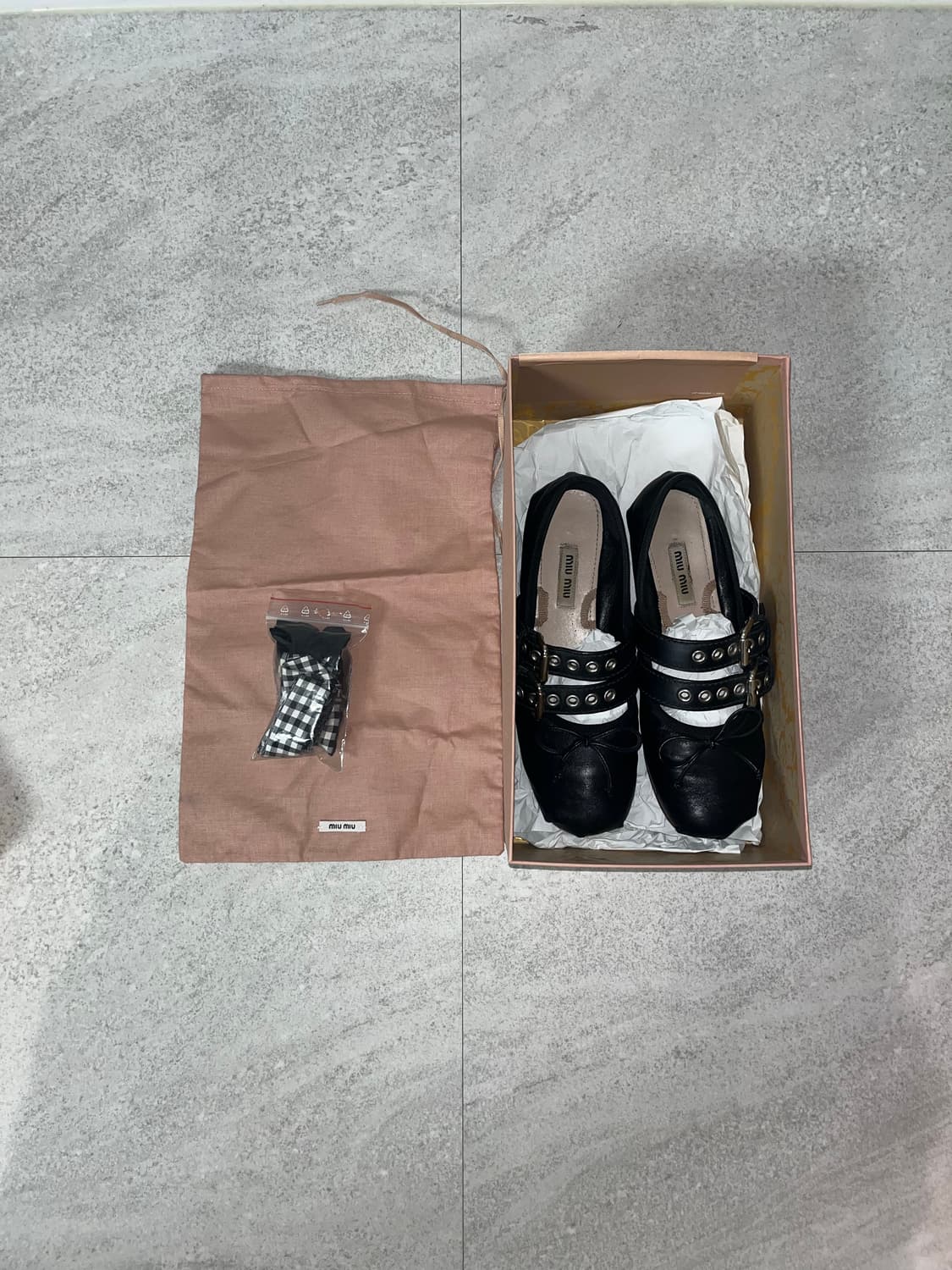 MIU MIU 블랙 발레리나 상품이미지4