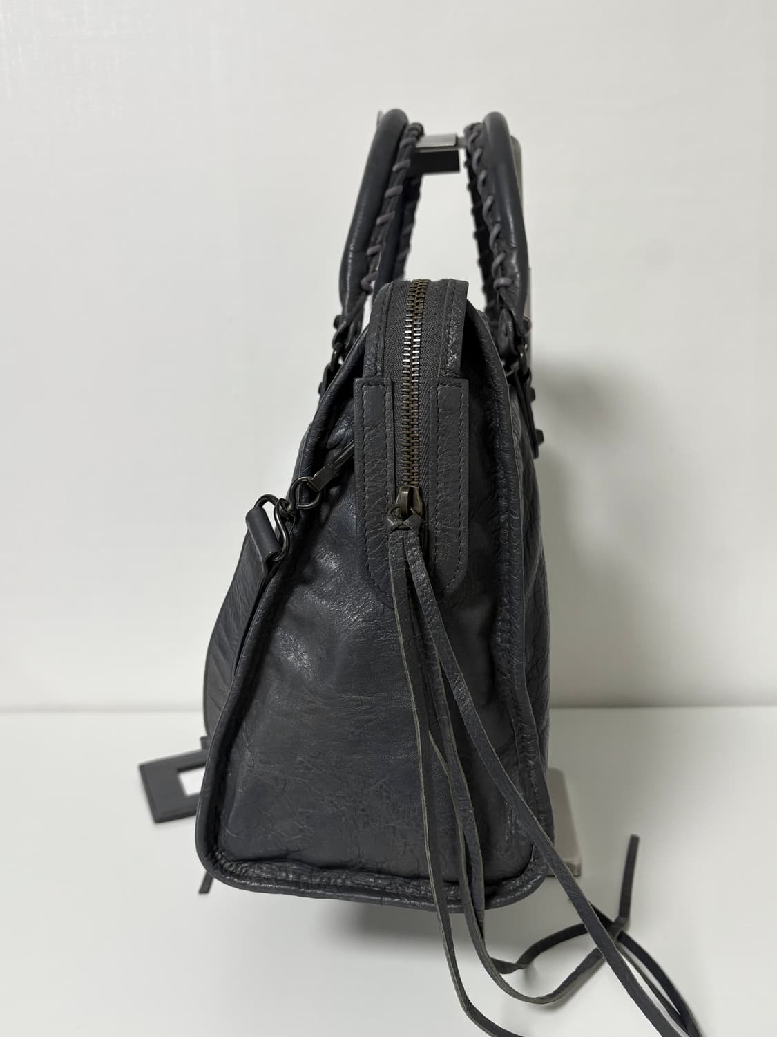 발렌시아가 시티 모터백 그레이 상품이미지3