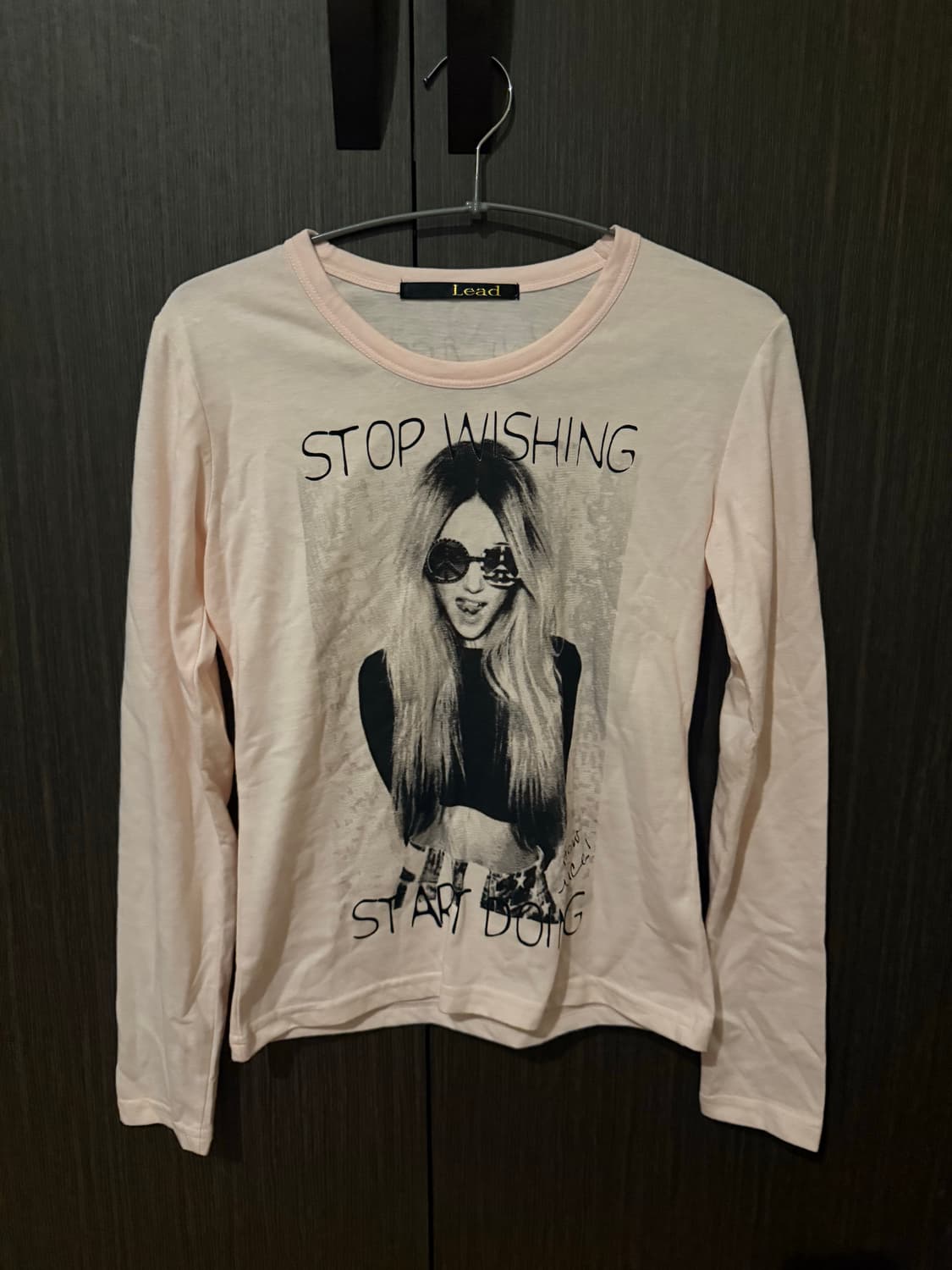 텀블러걸 긴팔 티셔츠 상품이미지1