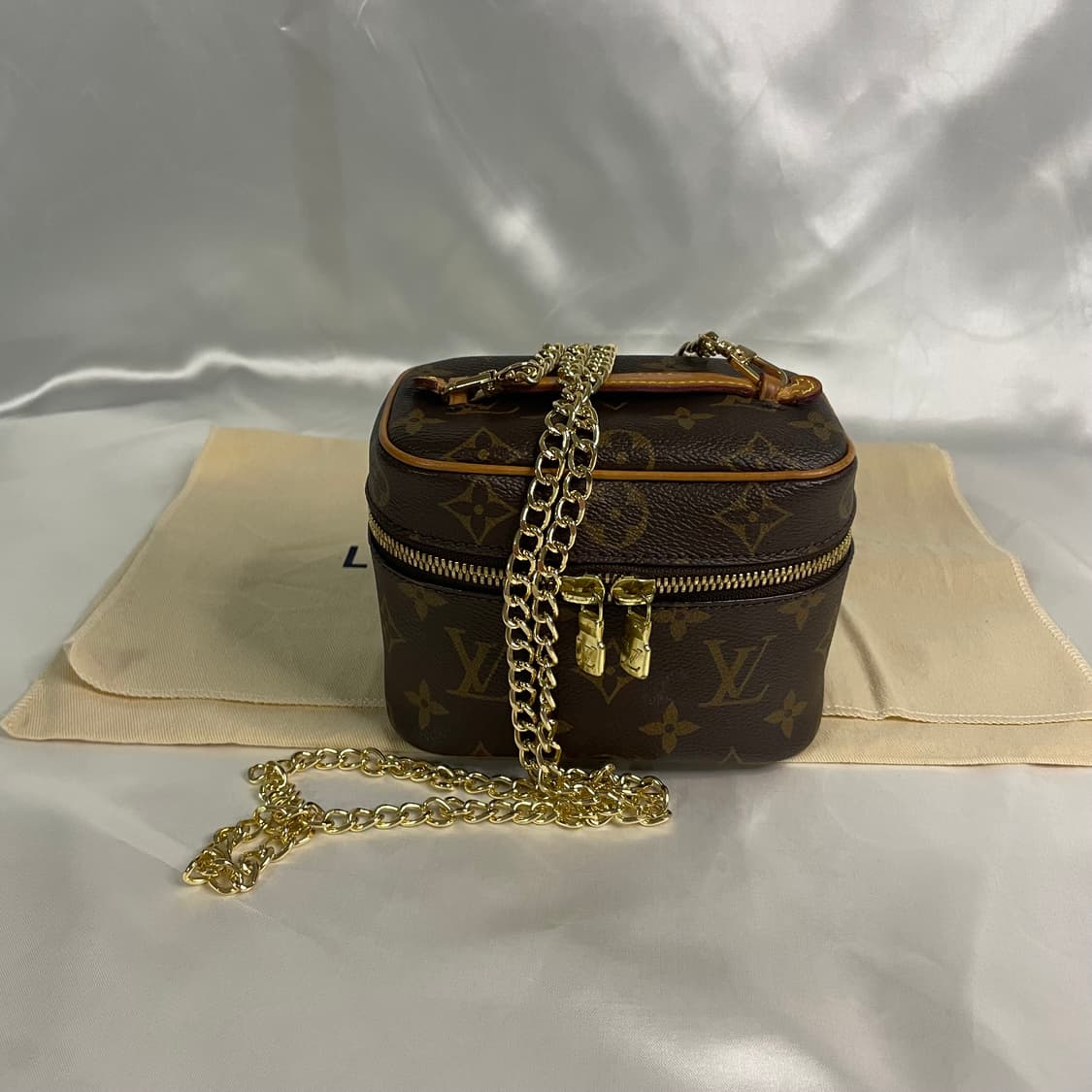 루이비통 모노그램 니스 나노 파우치 A급  상품이미지1