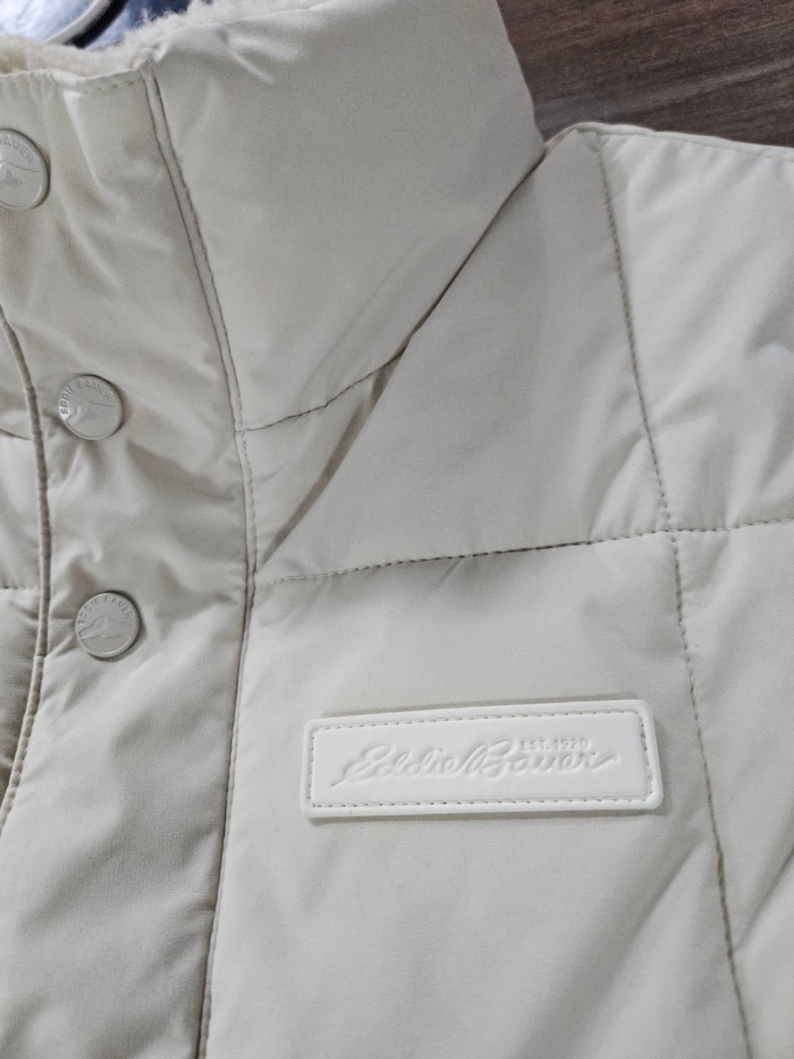 에디바우어 쉐르파 여성 패딩조끼  XS  미사용 상품이미지2