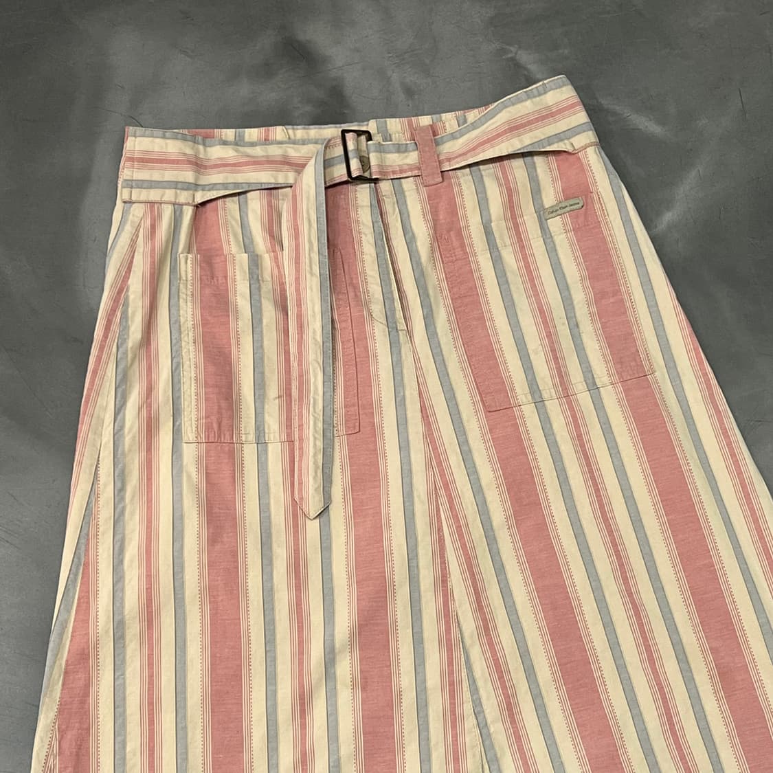  캘빈클라인 진스 스트라이프 미디 스커트 y15959 상품이미지3