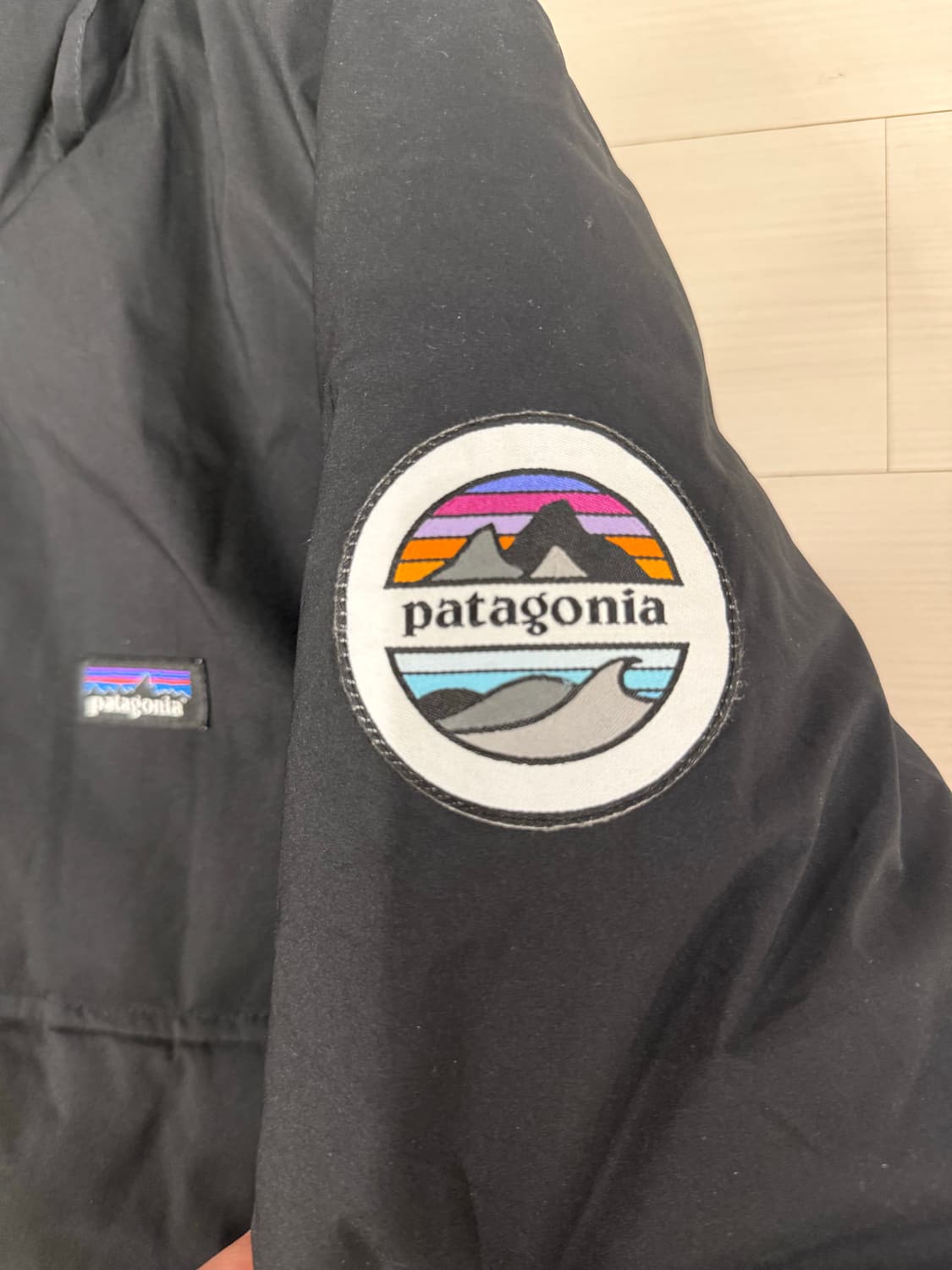 [네고가능]파타고니아 남성 나노 에어 후디 블랙 M 상품이미지3