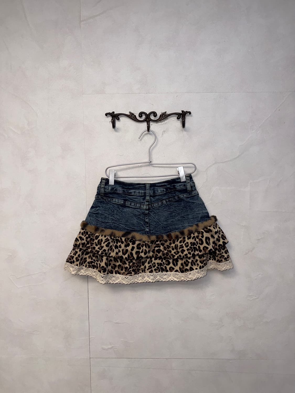 Washing denim leopard fur trimmed sk 상품이미지3