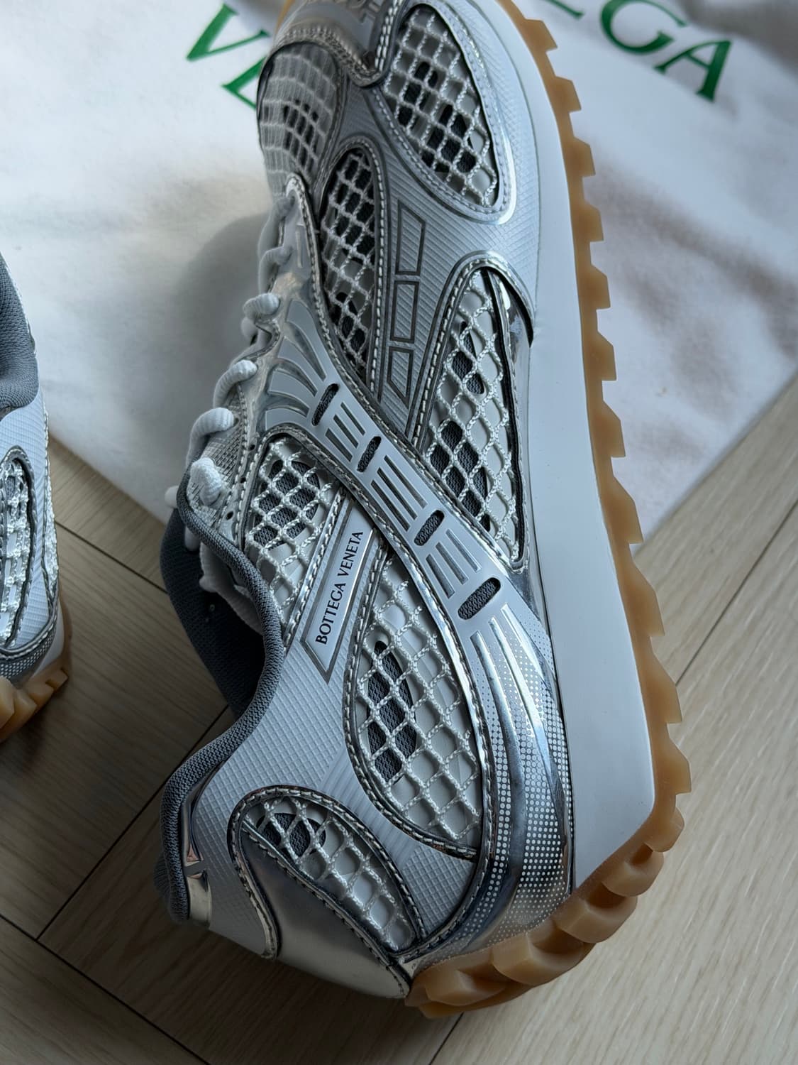 보테가 베네타 오르빗 스니커즈 상품이미지5