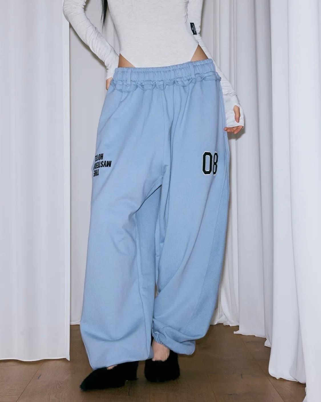 미스테리어스호텔 컷오프 스웻팬츠 블루 새상품 상품이미지1