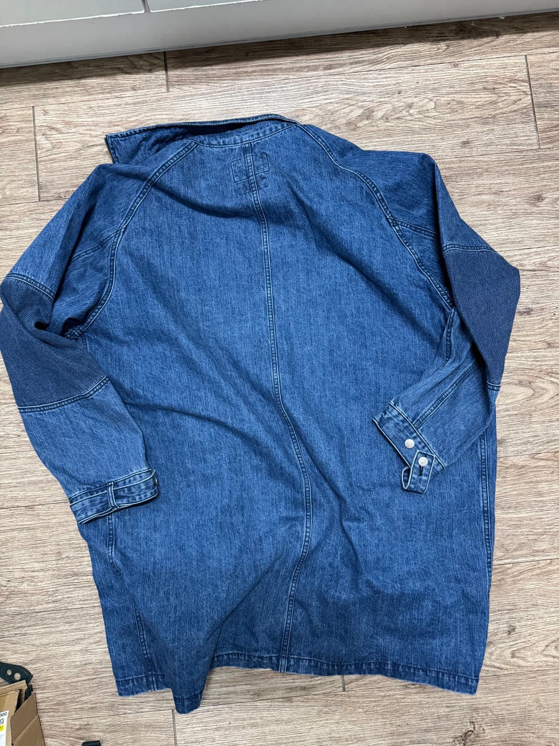 999휴머니티 OVERSIZED DENIM FISHTAIL JACKET 상품이미지4