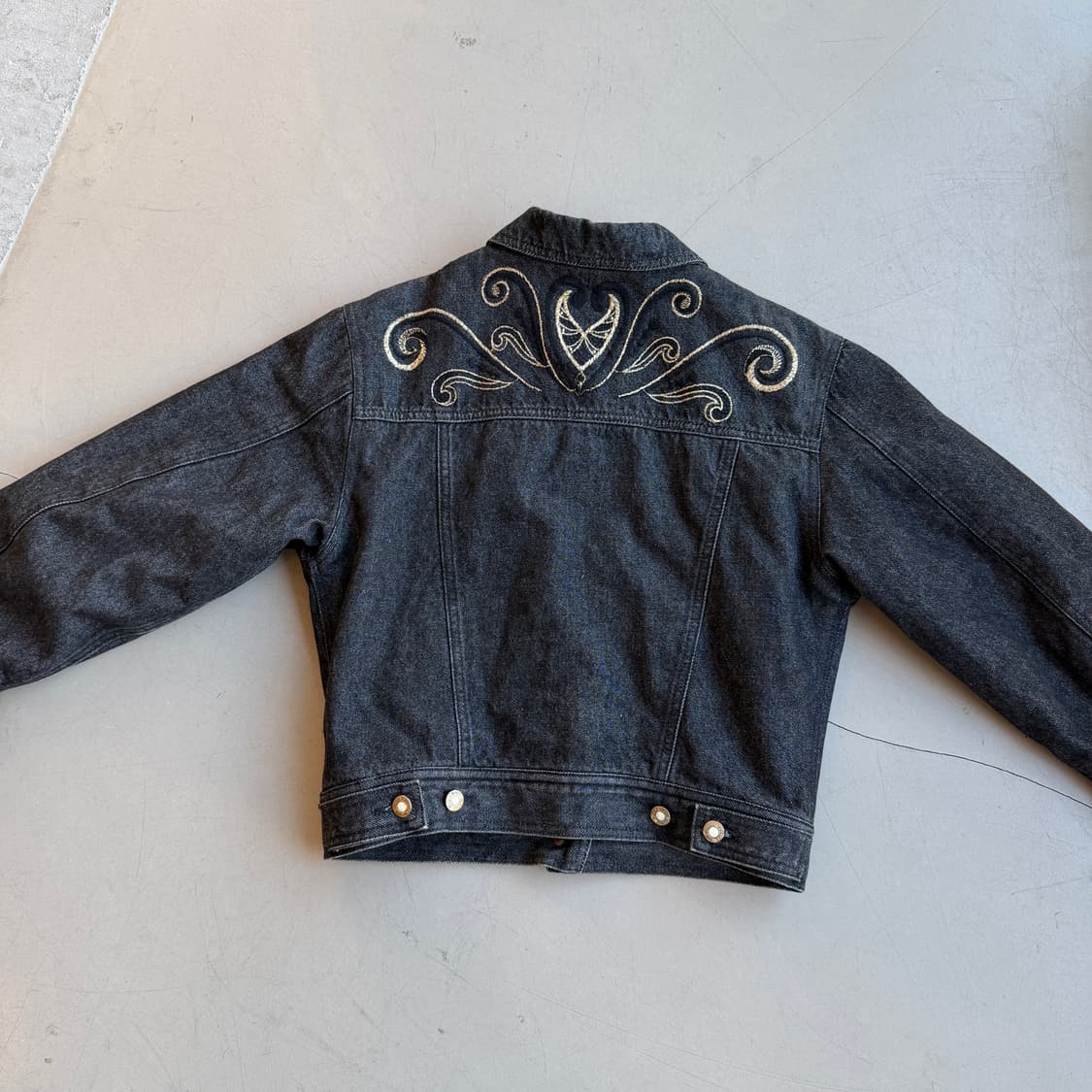 90s 베르사체 엠브로이드 트러커 자켓 상품이미지2