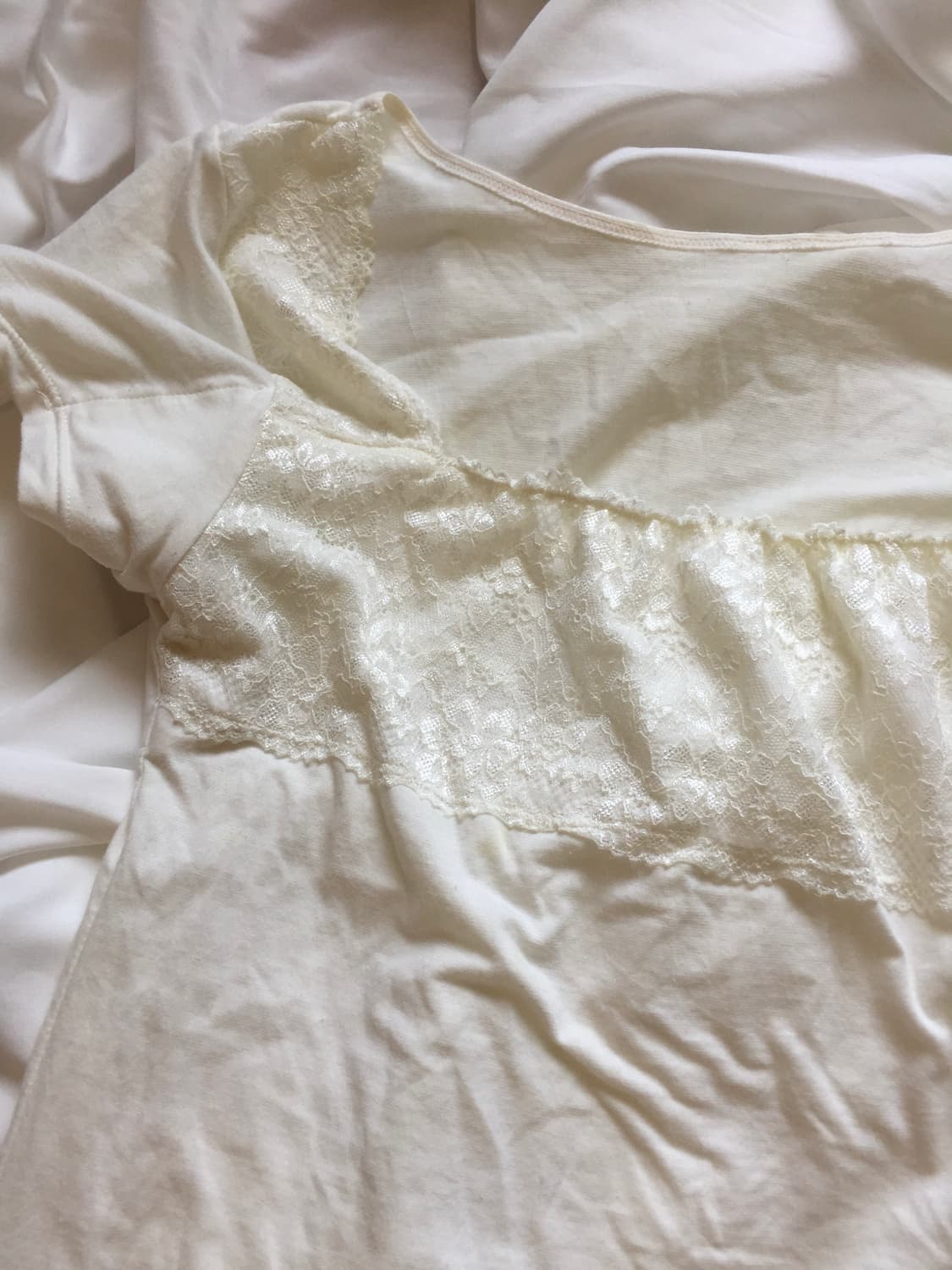 레이스 포인트 티셔츠 상품이미지2