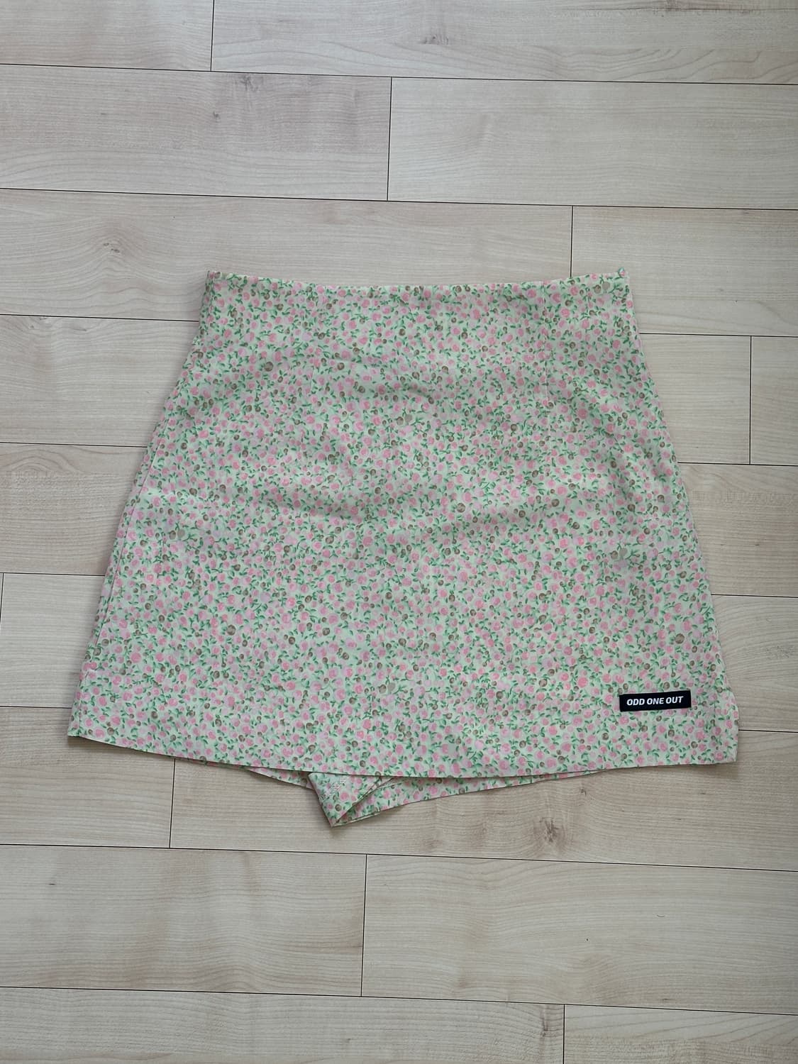오드원아웃 플라워 미니 스커트 팬츠 s 상태A+ 상품이미지1