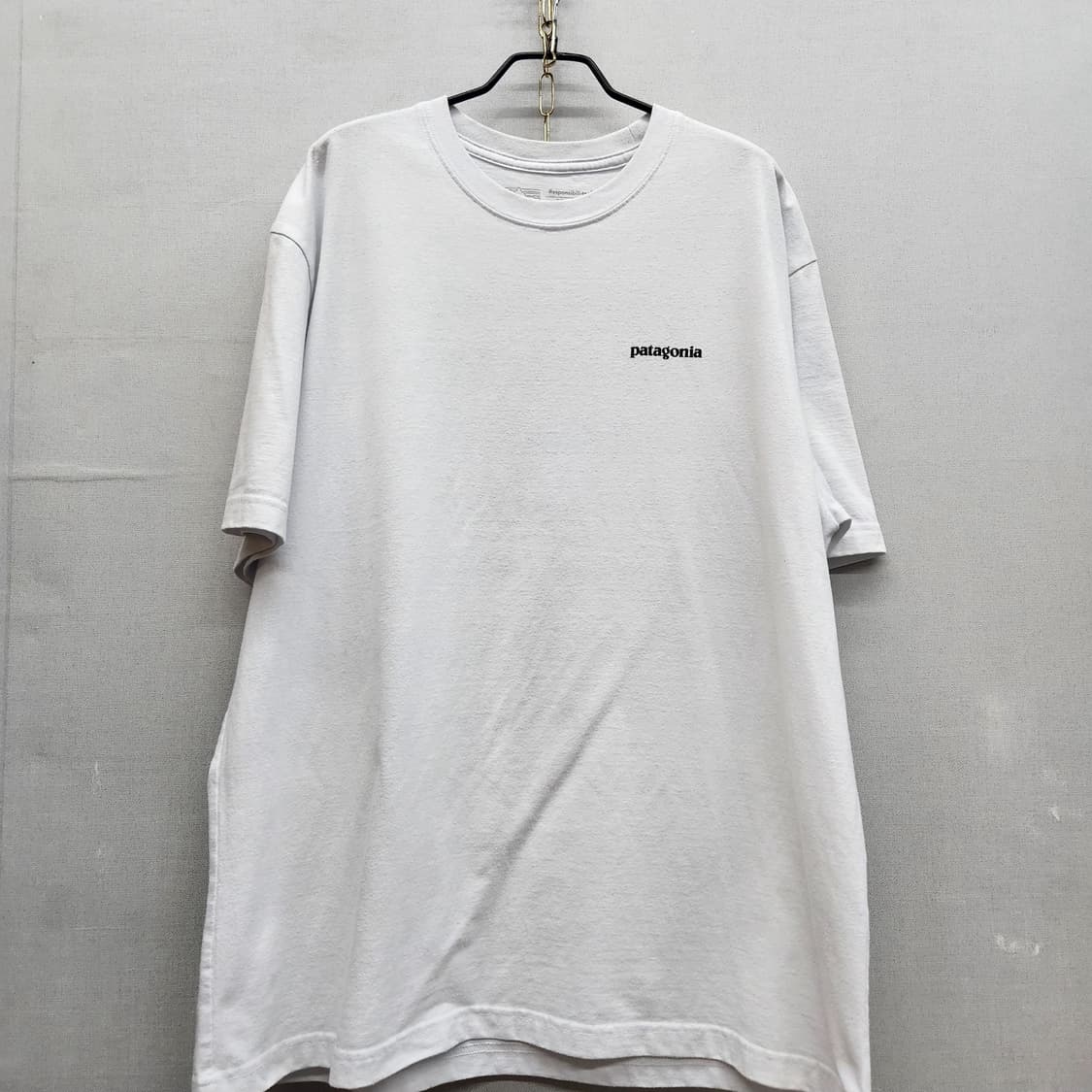 파타고니아 백로고 프린팅 반팔티 XL(XL) 상품이미지2