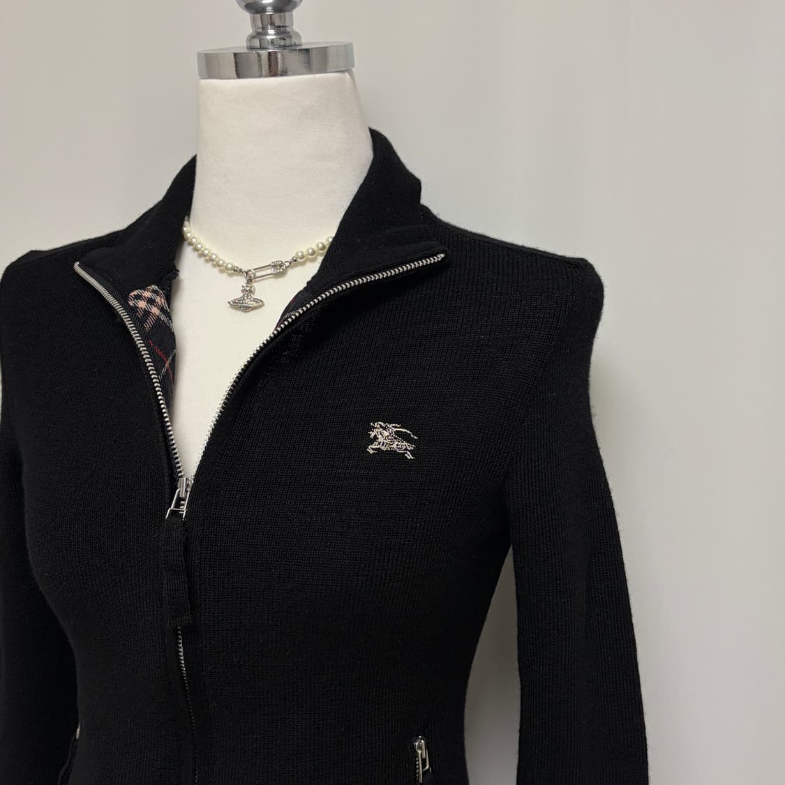 버버리 울 니트 집업 가디건 블랙 상품이미지3