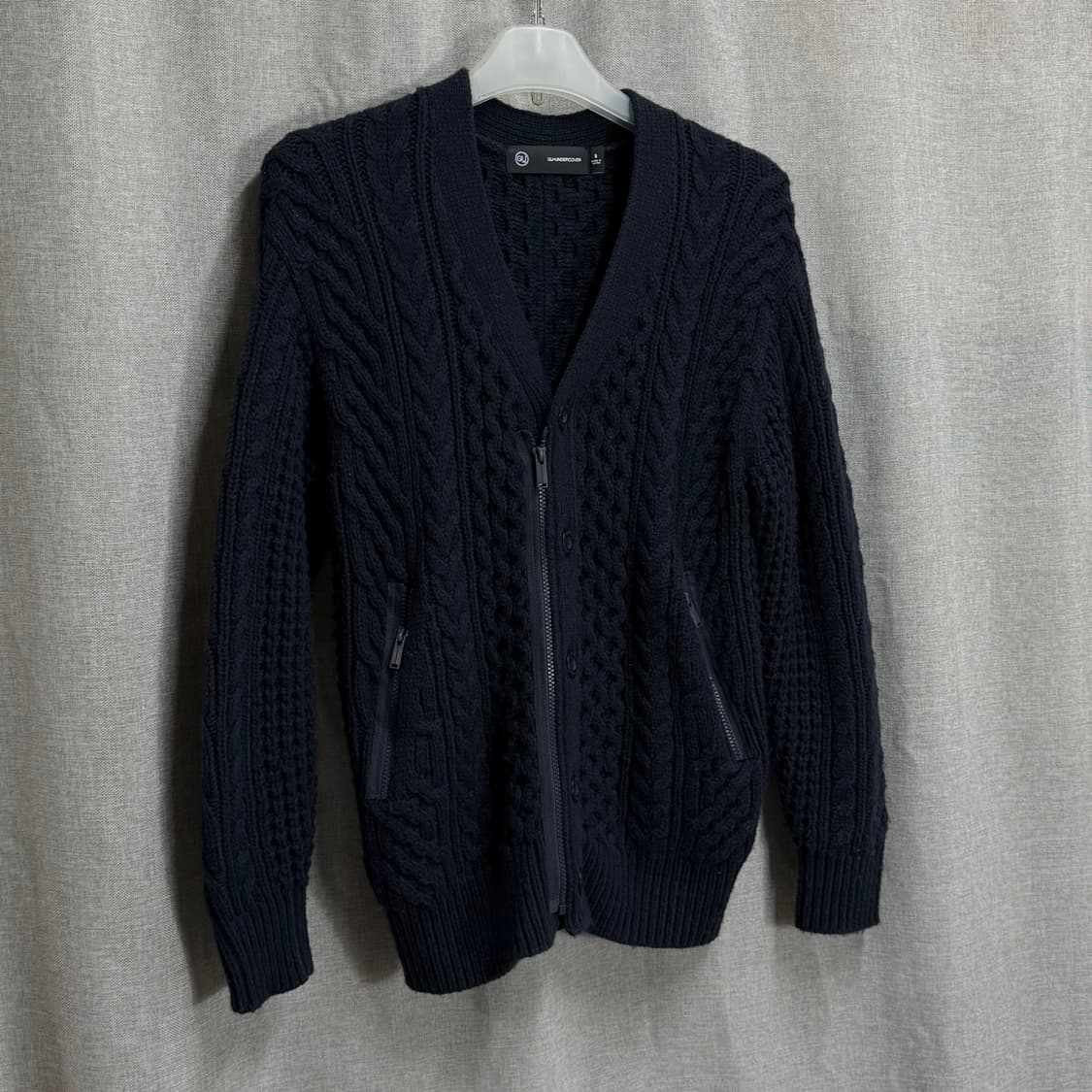 [FREE] GU x 언더커버 콜라보 케이블 가디건 니트 상품이미지2