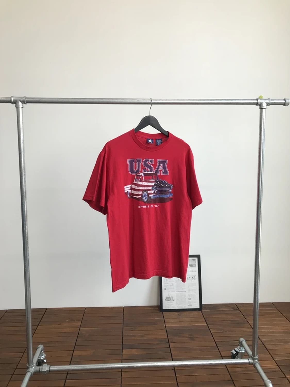 Vintage USA Flag 57 Truck Graphic Tee 상품이미지5