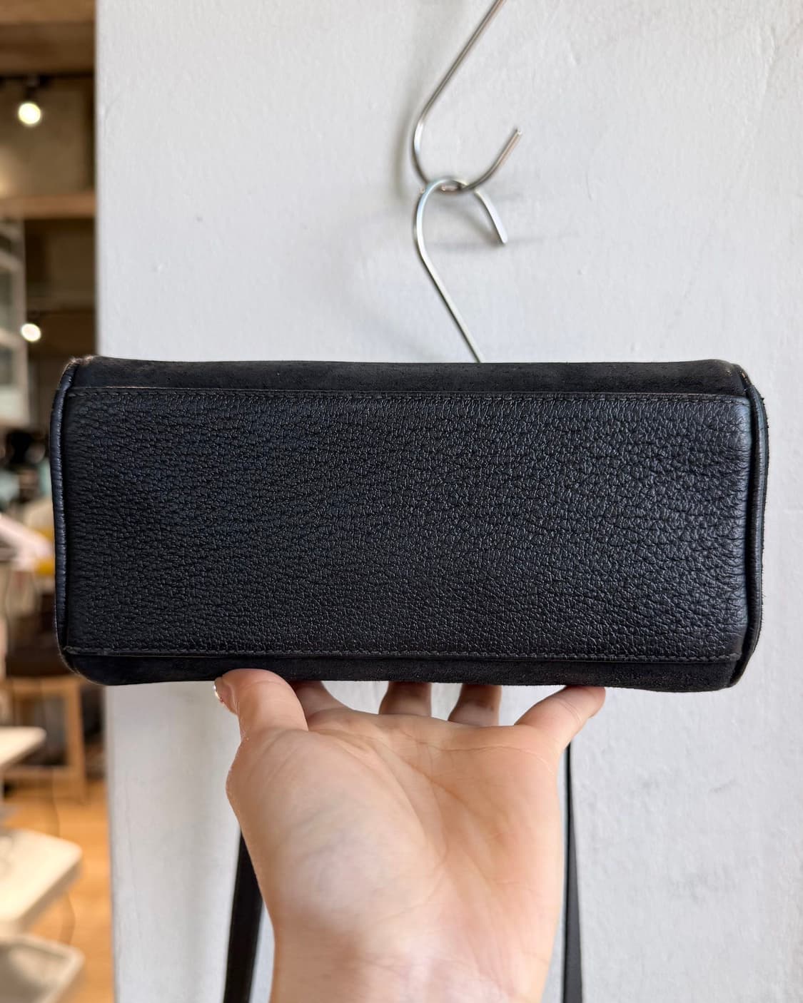 구찌 블랙 새도우 스몰 뱀부 보스턴백 상품이미지7