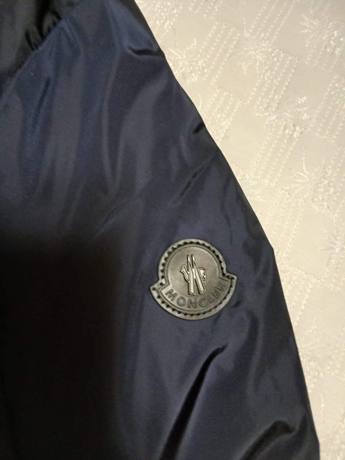 몽클레어 남자 네이비 바람막이 상품이미지5