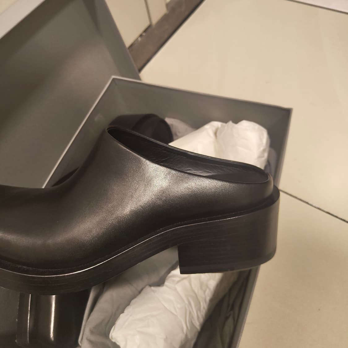 발렌시아가 산티아고 뮬 클로그 43 상품이미지6