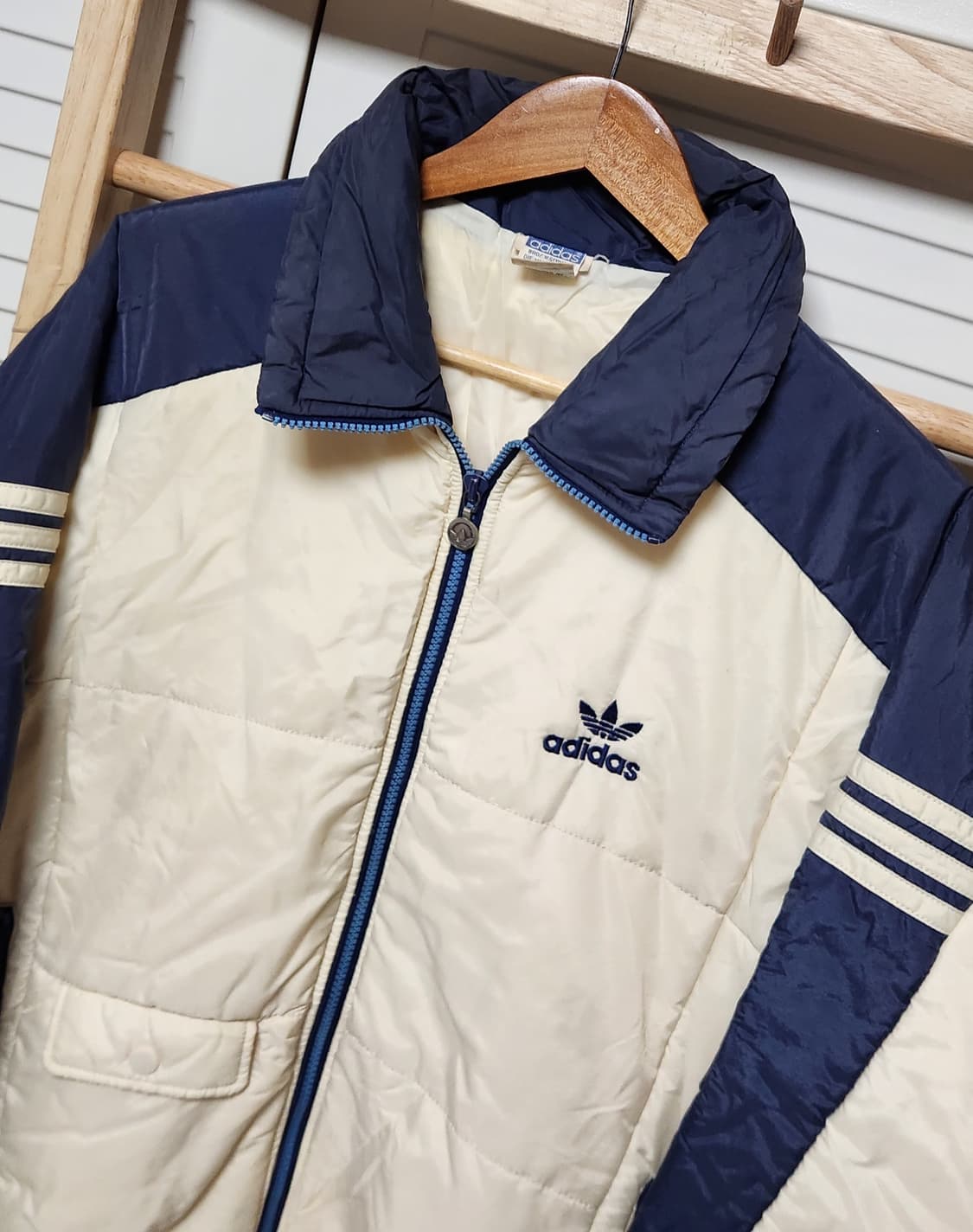 L 아디다스 삼선 80s 서독 경량 점퍼 자켓 아이보리x네이비 상품이미지3