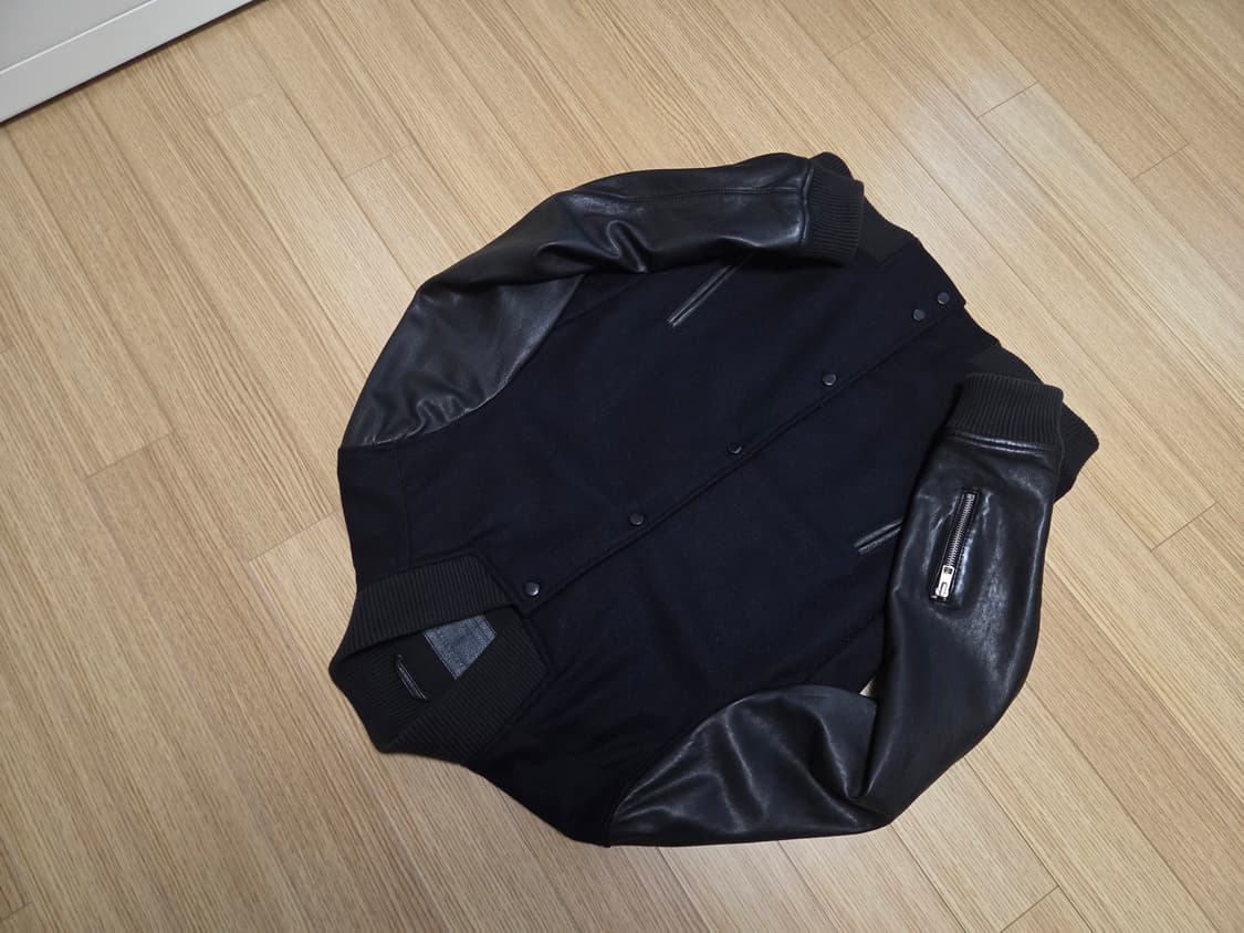 올세인츠  마일로 레더 슬리브 스타디움 보머 자켓 상품이미지6