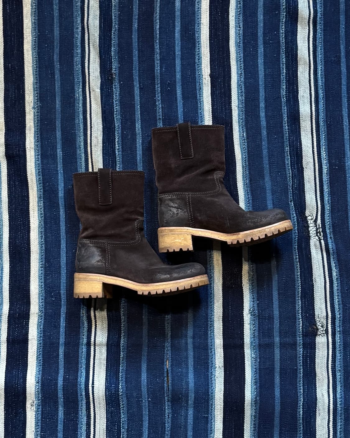 225-230 ) PRADA SPORT Waxed Suede Boots 상품이미지1