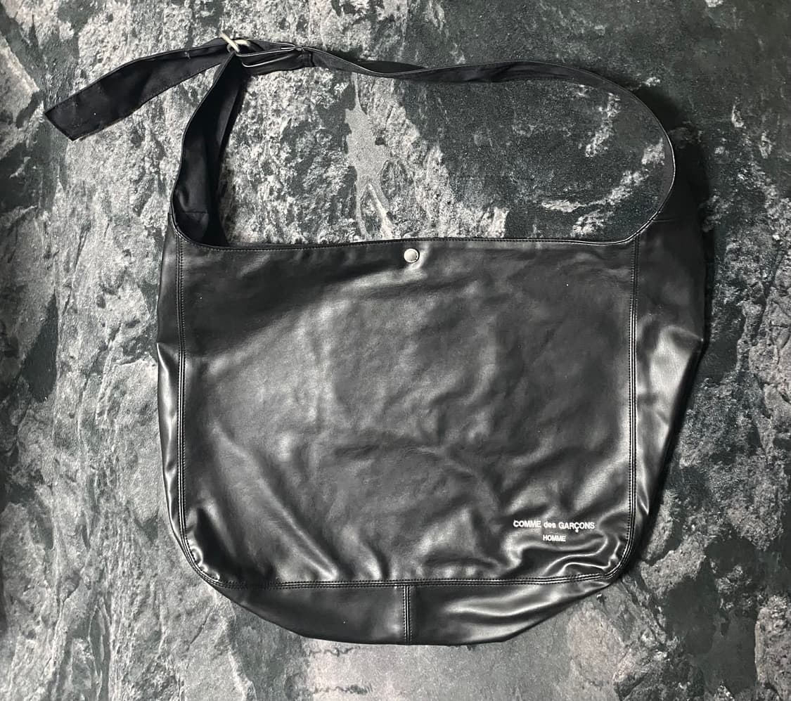 꼼데가르송 옴므 레더백 상품이미지1