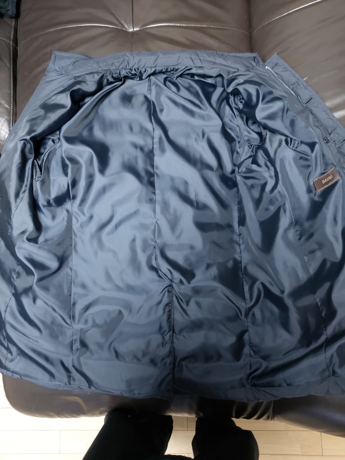 BASSO 옴므 프리미엄 구스다운 패딩 코트(105)새상품

 상품이미지4