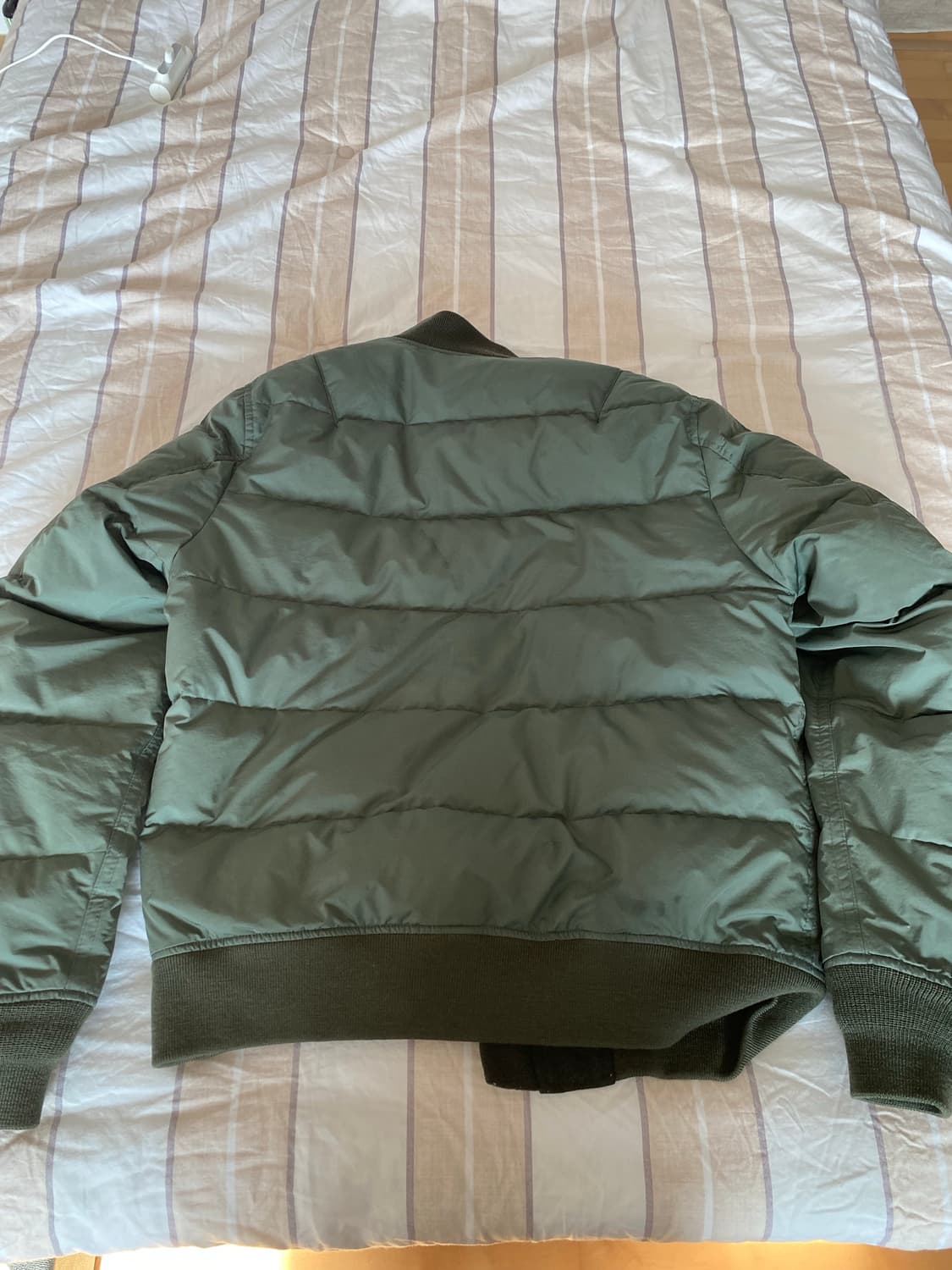 나나미카 na-1패딩 팝니다 상품이미지2