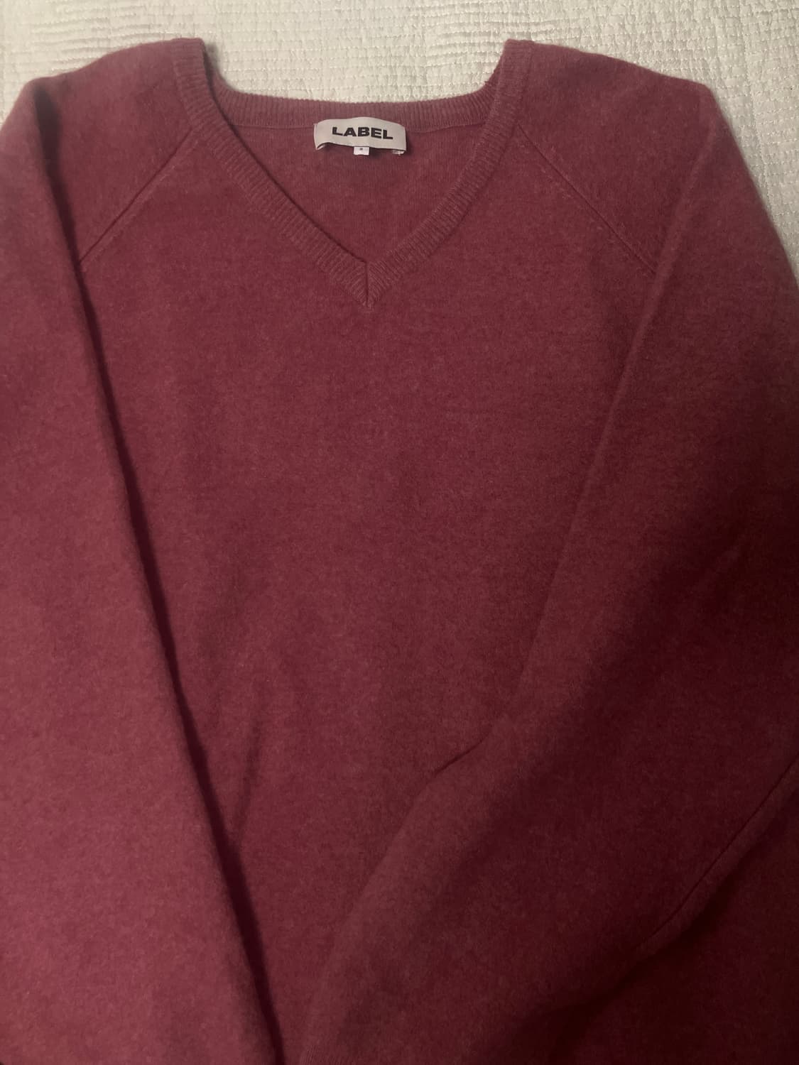 라벨아카이브 브이넥 스웨터 상품이미지1