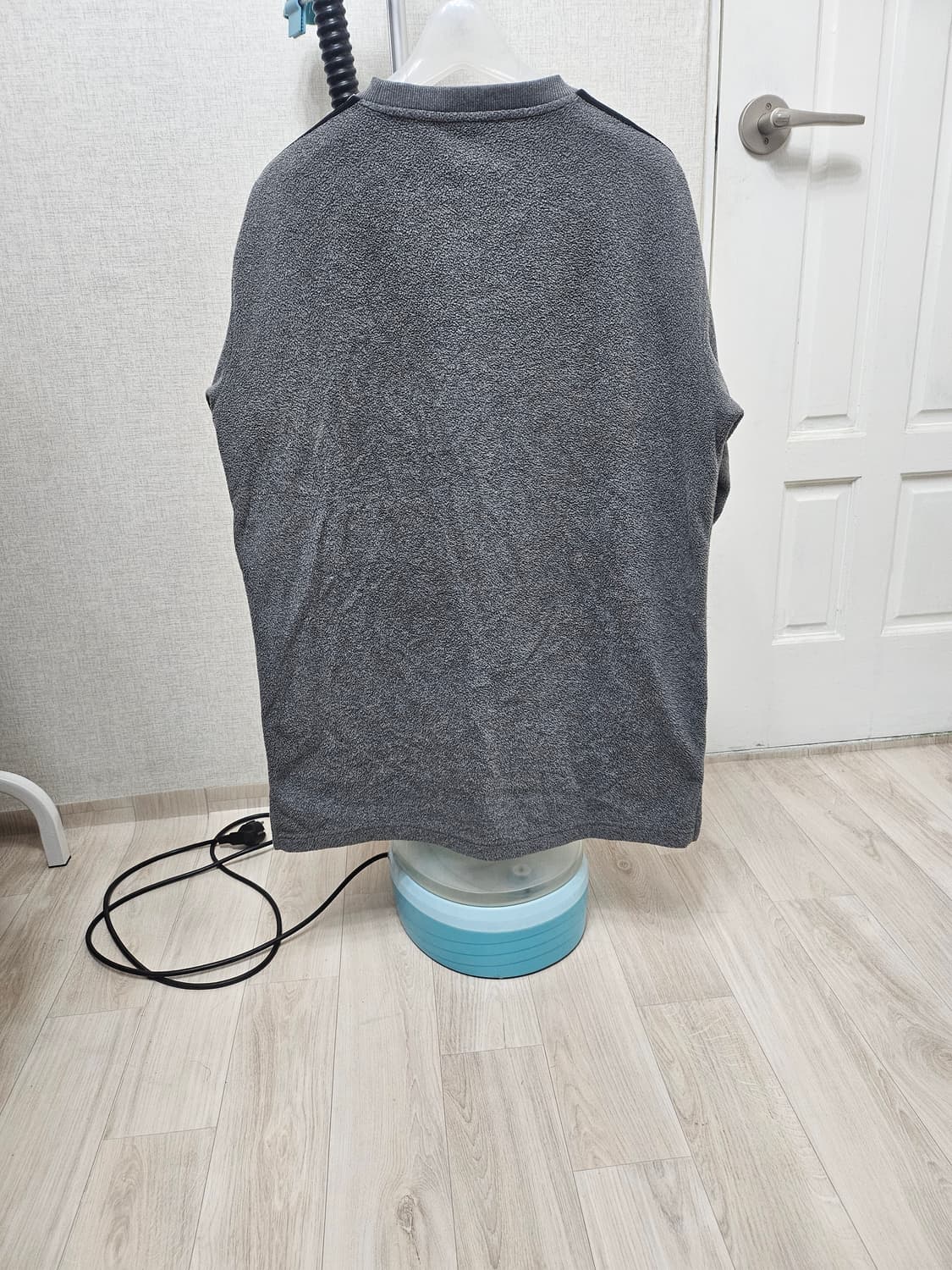 (100~105)L ☆초희귀☆ 아디다스 [차콜그레이검정] 후리스맨투맨 상품이미지5