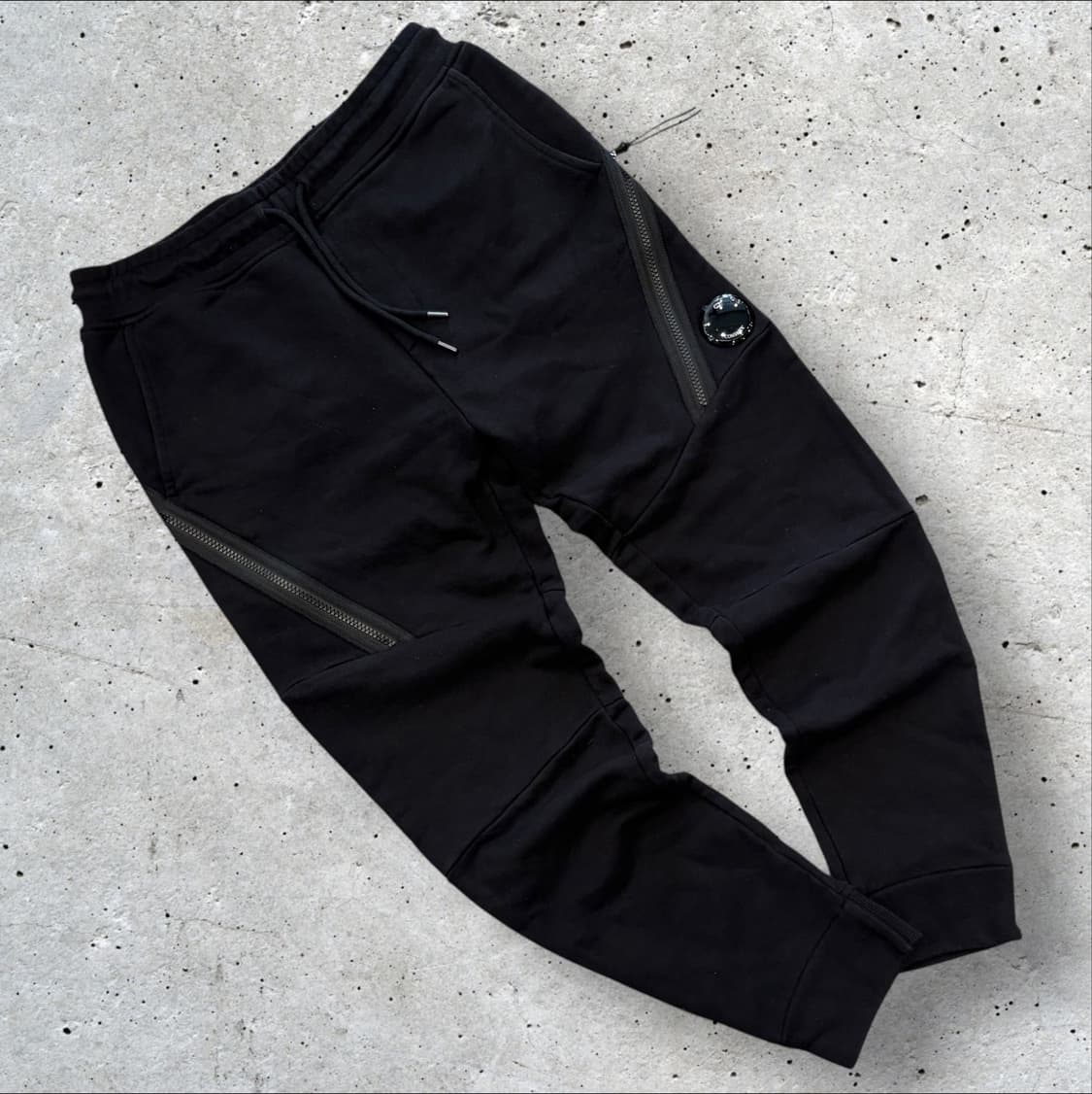 [XS] CP컴퍼니 디아고날 스웻 블랙 트레이닝 바지 팬츠 D144 상품이미지1