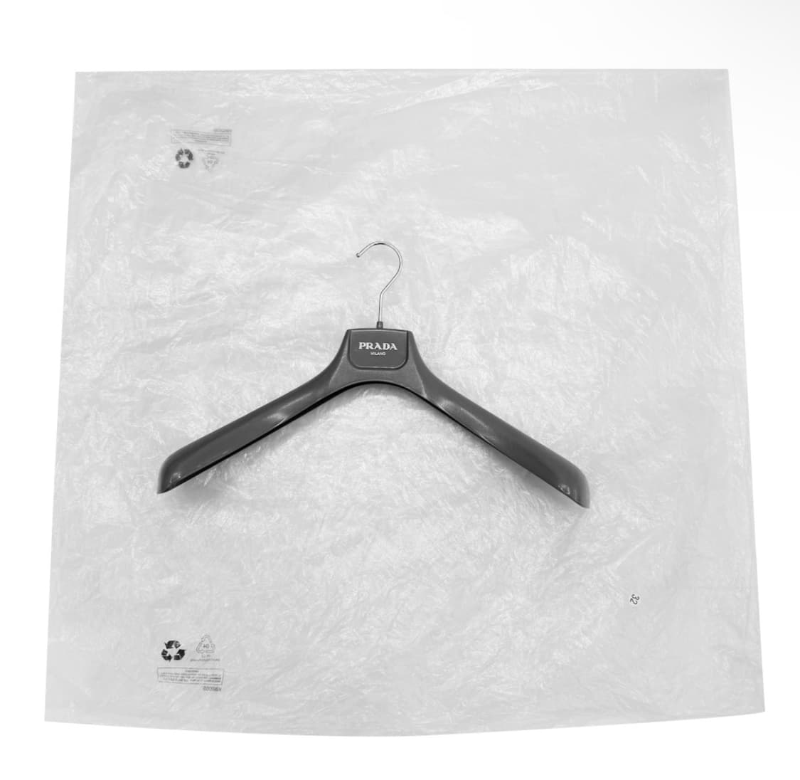 [XXL] 프라다 남성 삼각로고 리나일론 다운 코트 롱 패딩 자켓 블랙 상품이미지10